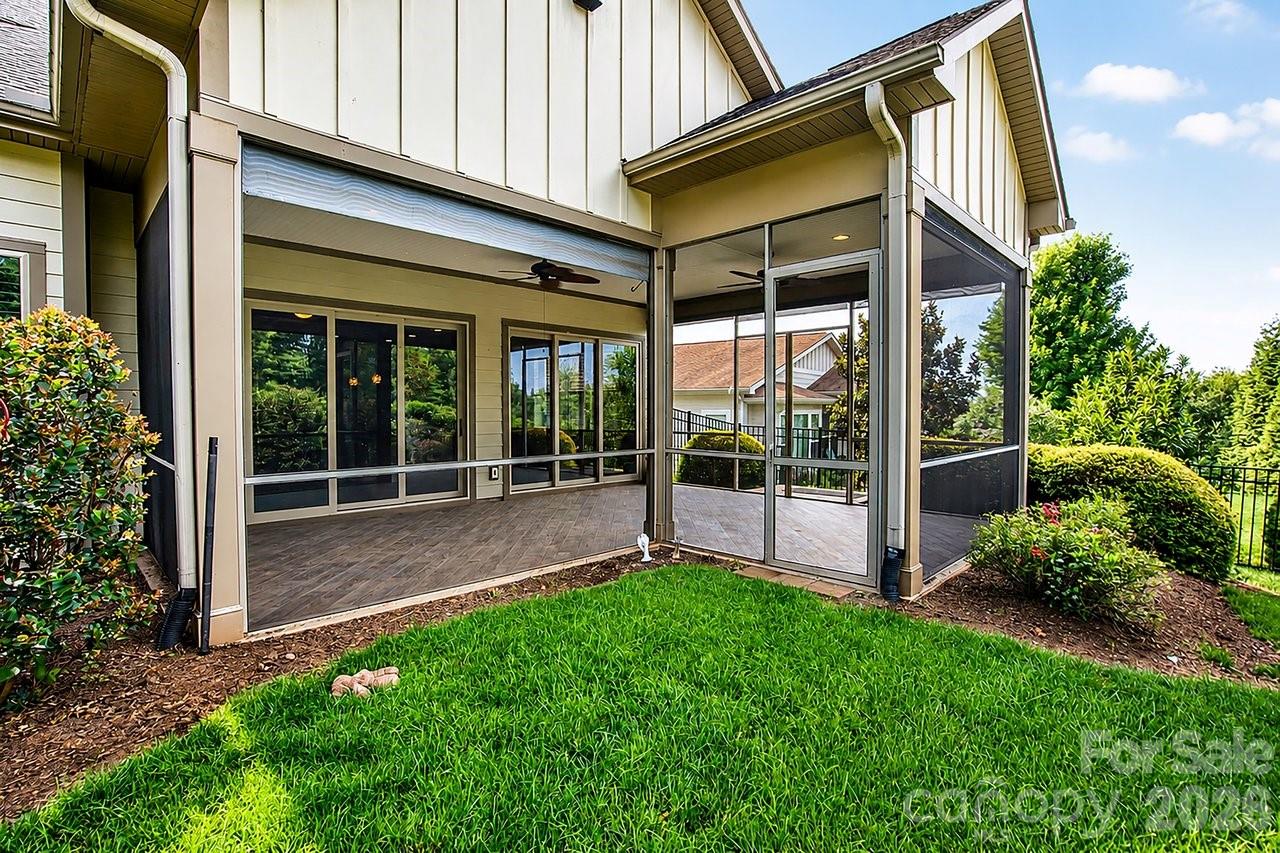 448 Flat Rock Drive — Denver
