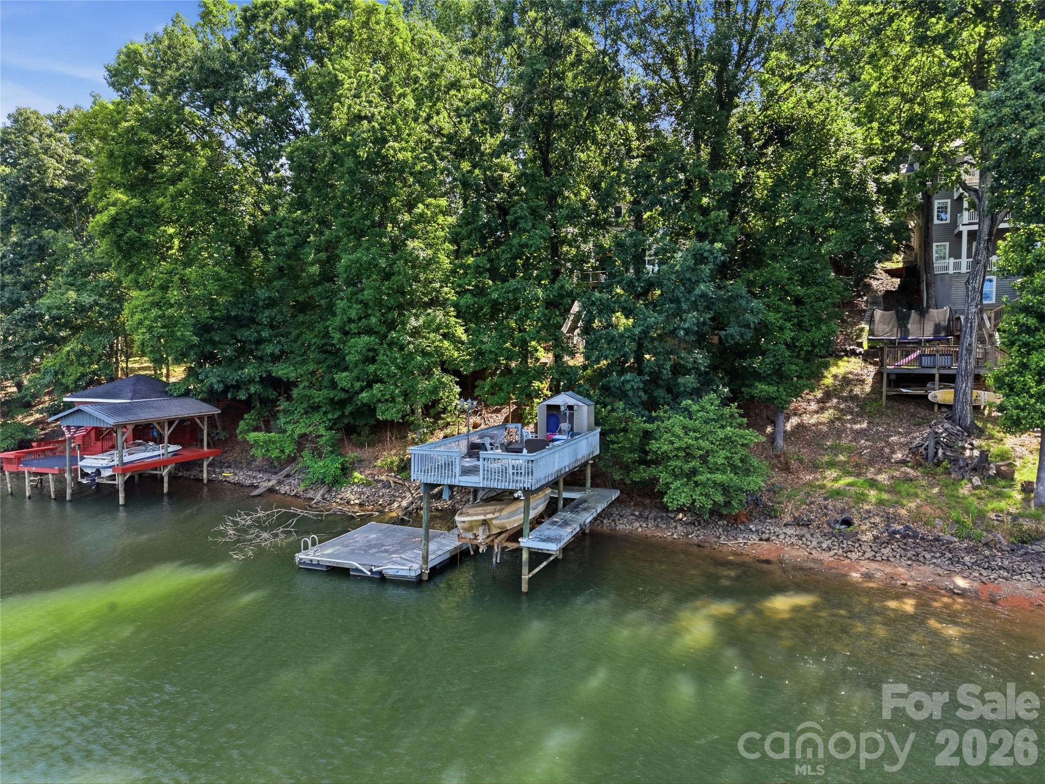 16121 Tana Tea Circle — Tega Cay