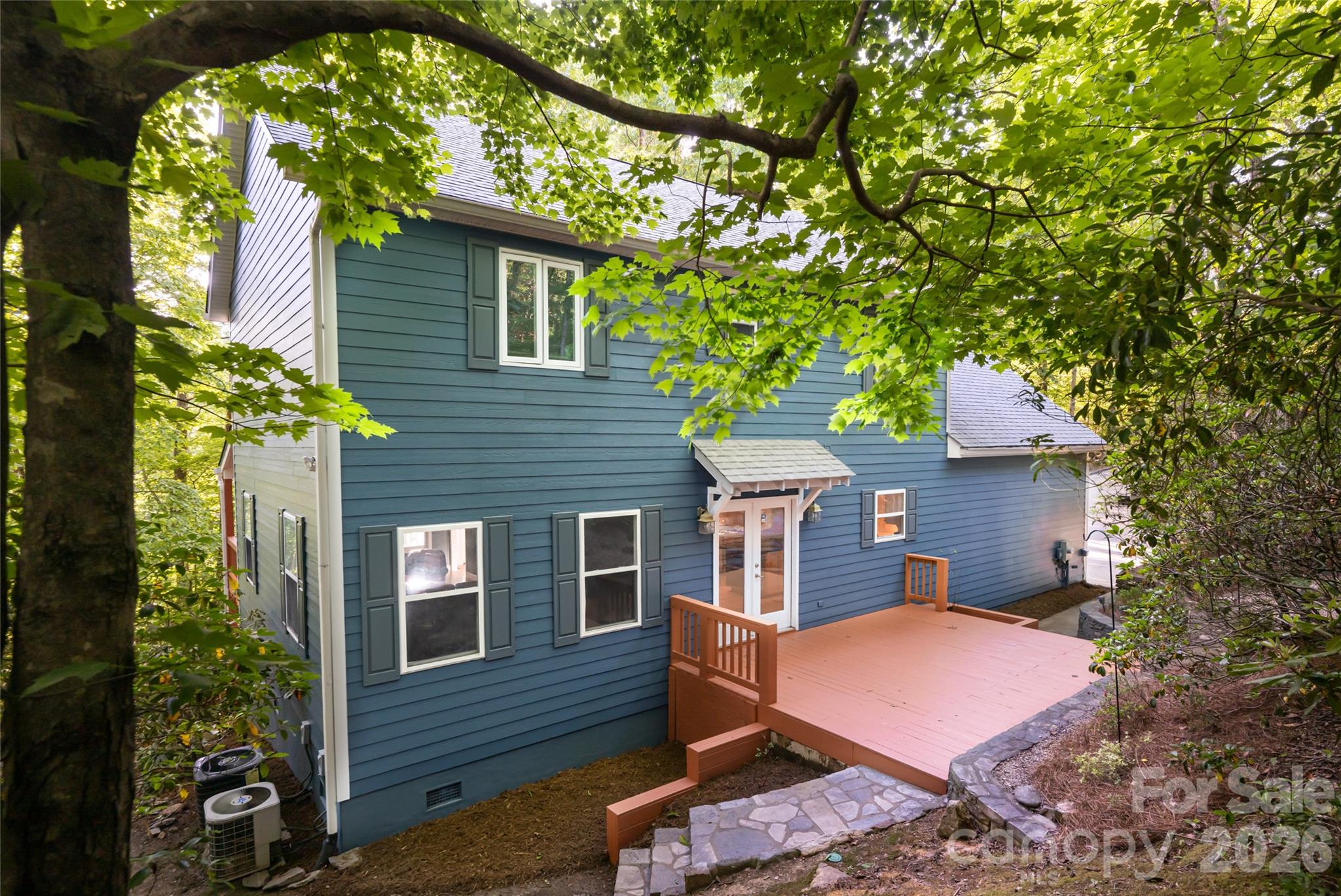7 Timber Park Drive — Black Mountain