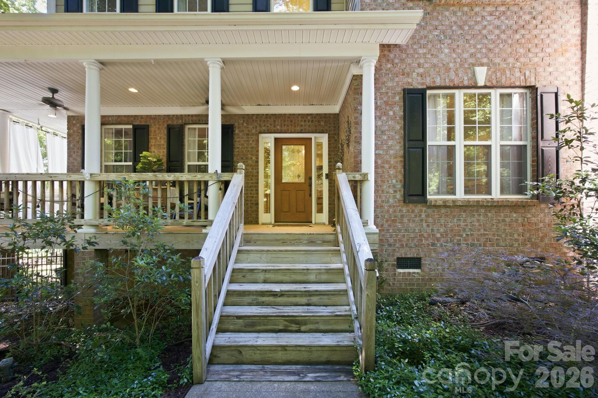2006 Wedgewood Drive — Matthews