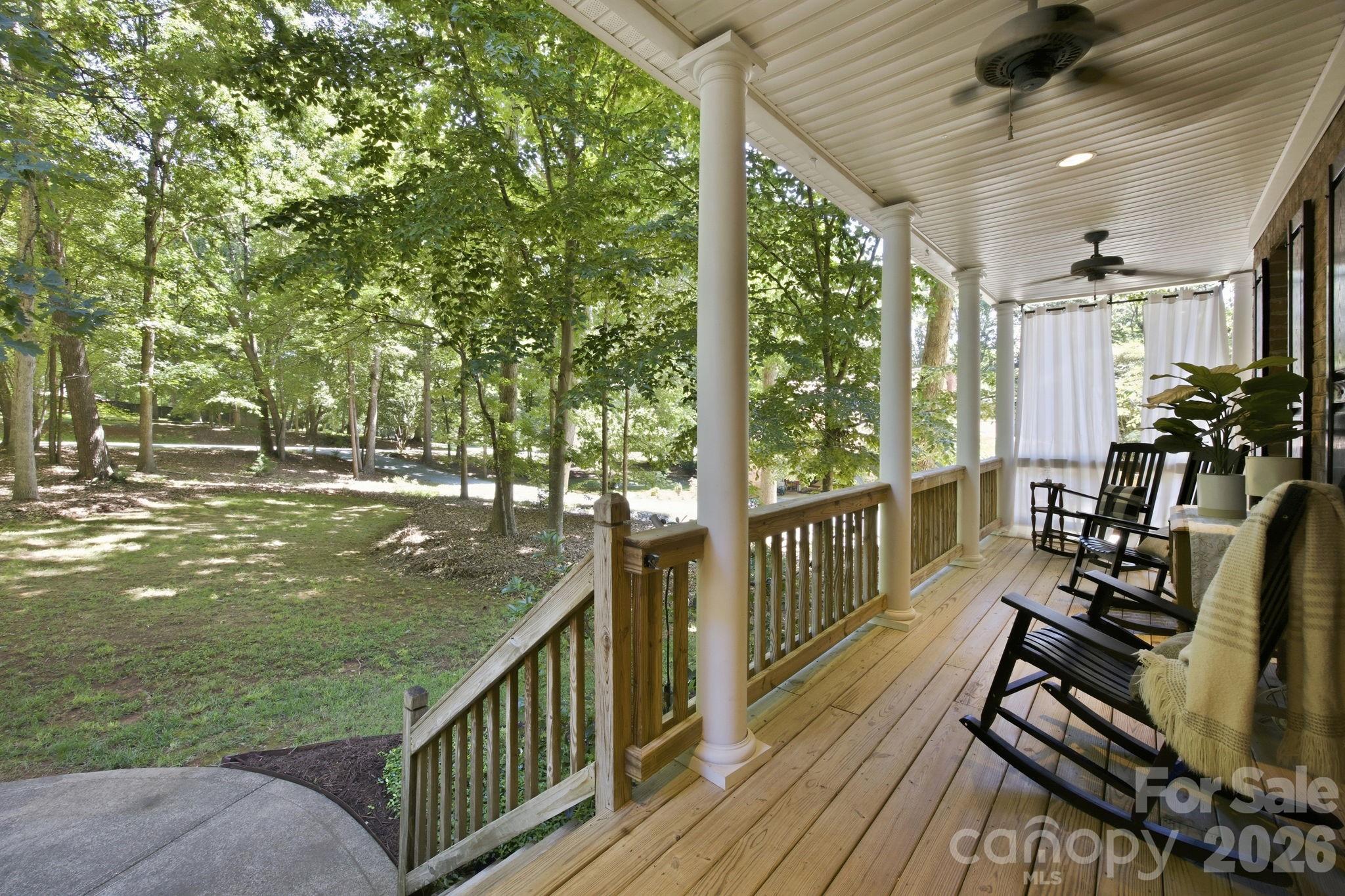 2006 Wedgewood Drive — Matthews