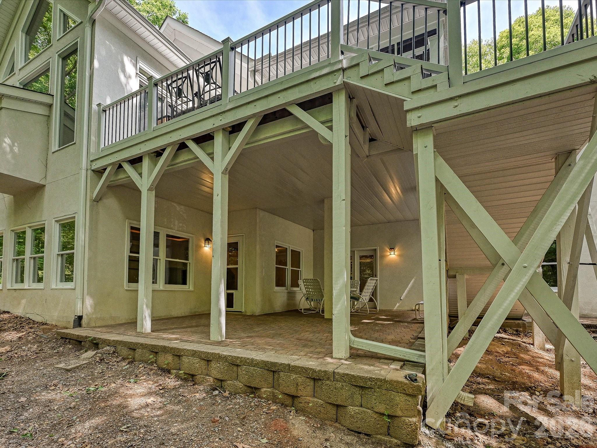 15001 Majestic Oak Drive — Charlotte