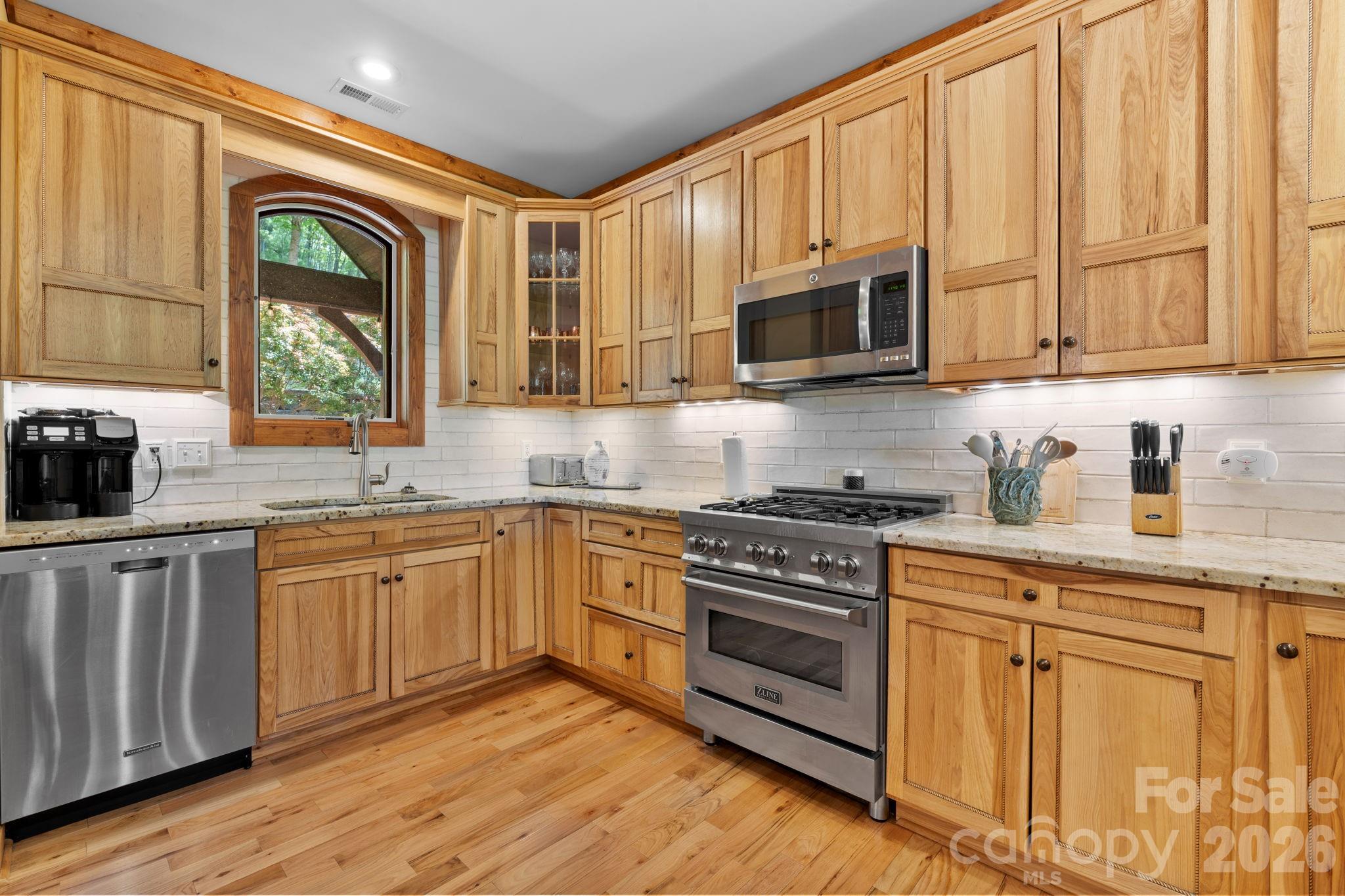 506 Crystal Mountain Road — Boone