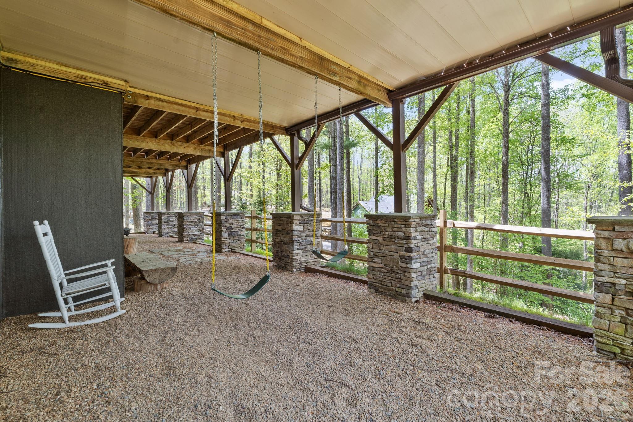 506 Crystal Mountain Road — Boone