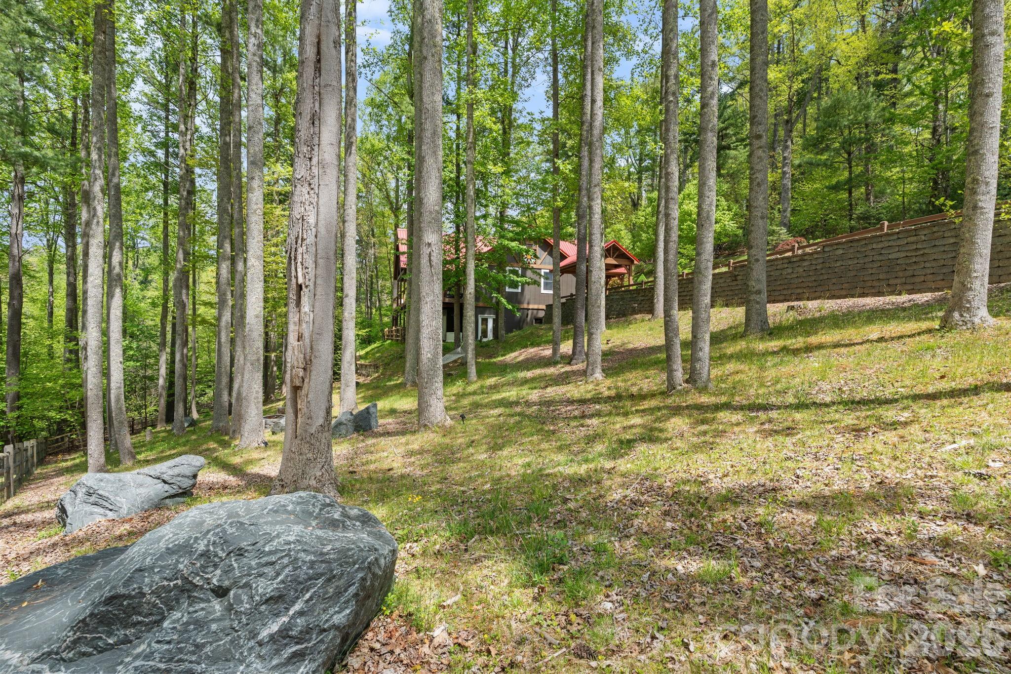 506 Crystal Mountain Road — Boone