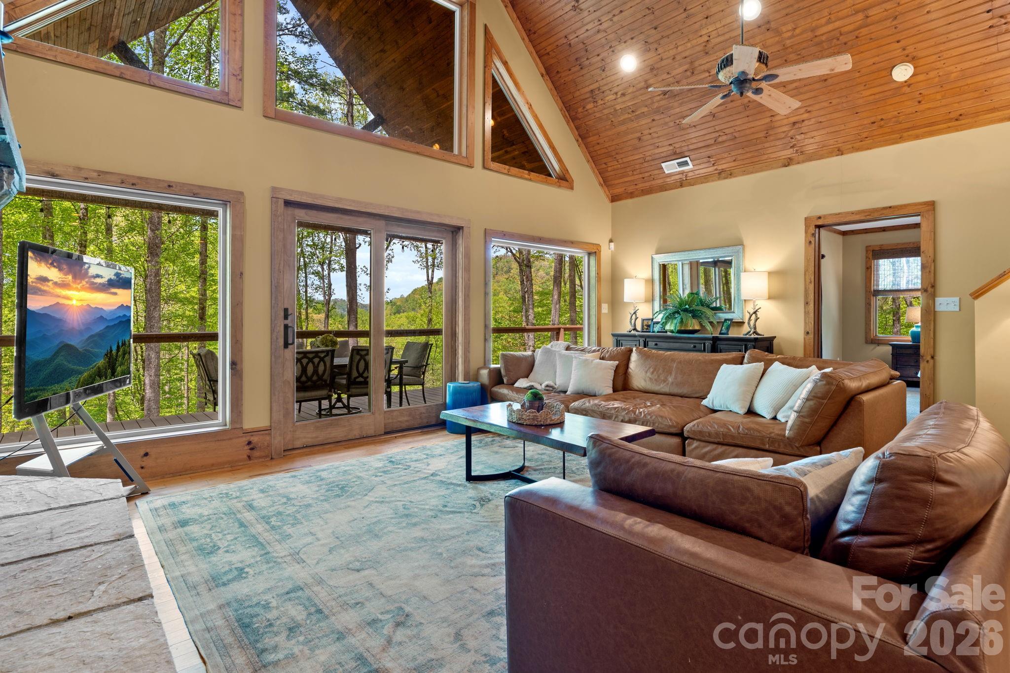 506 Crystal Mountain Road — Boone