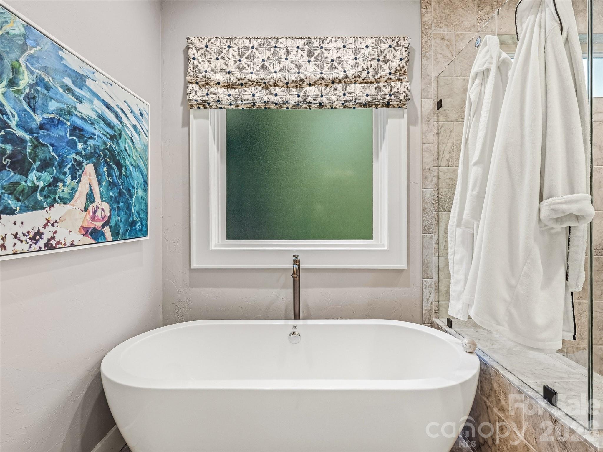 60 Shoreline Drive — Tuckasegee