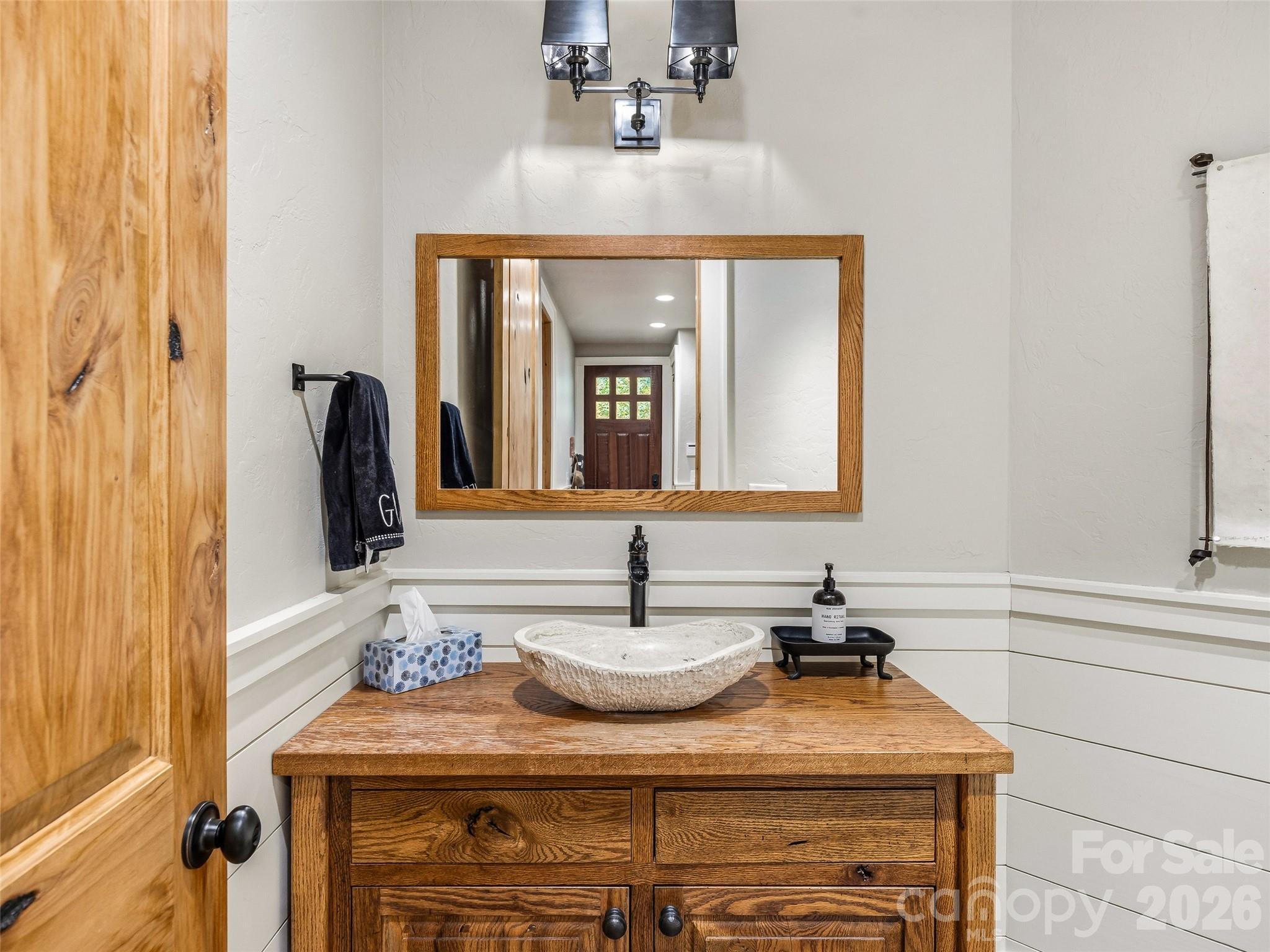 60 Shoreline Drive — Tuckasegee