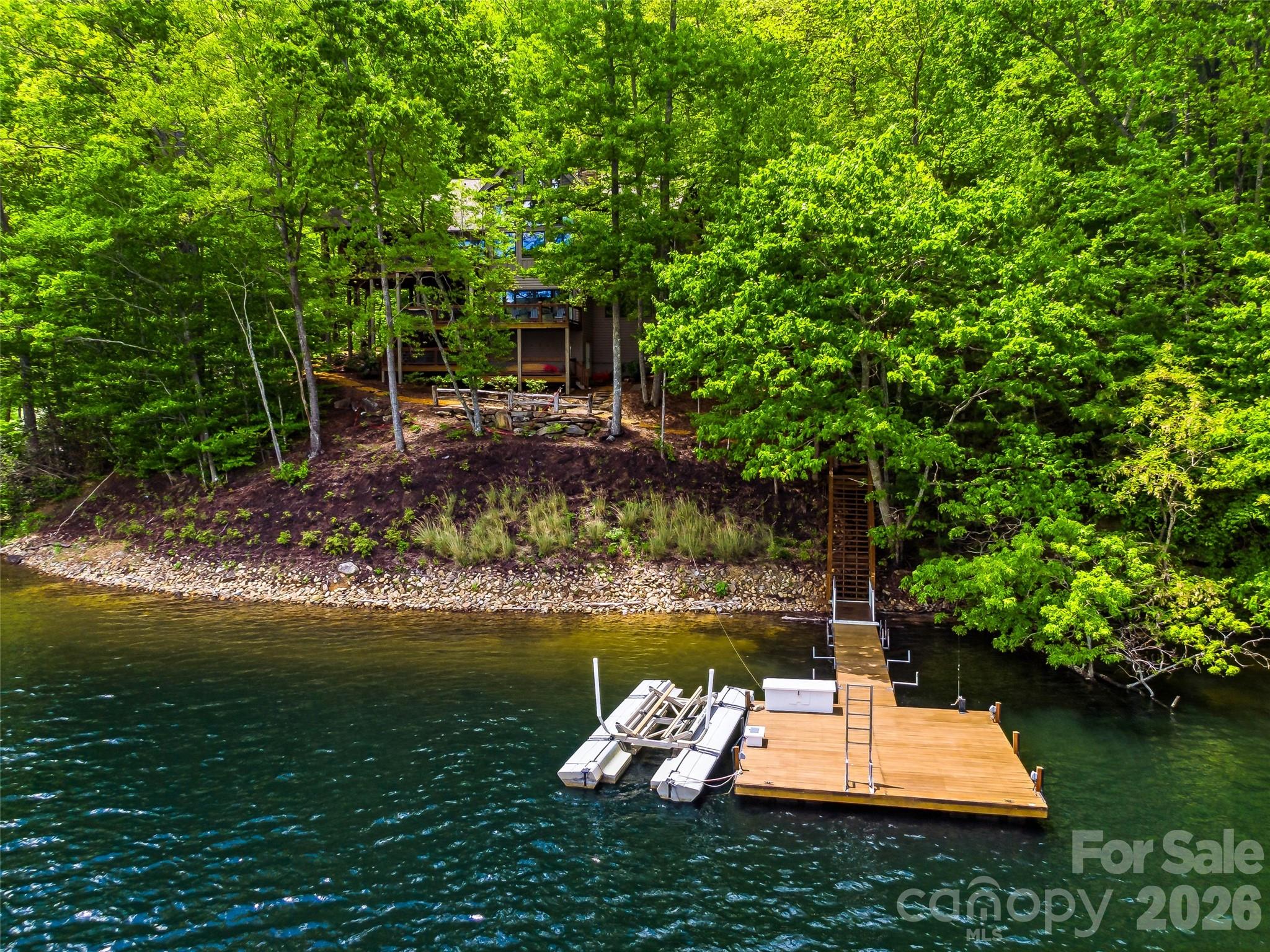 60 Shoreline Drive — Tuckasegee
