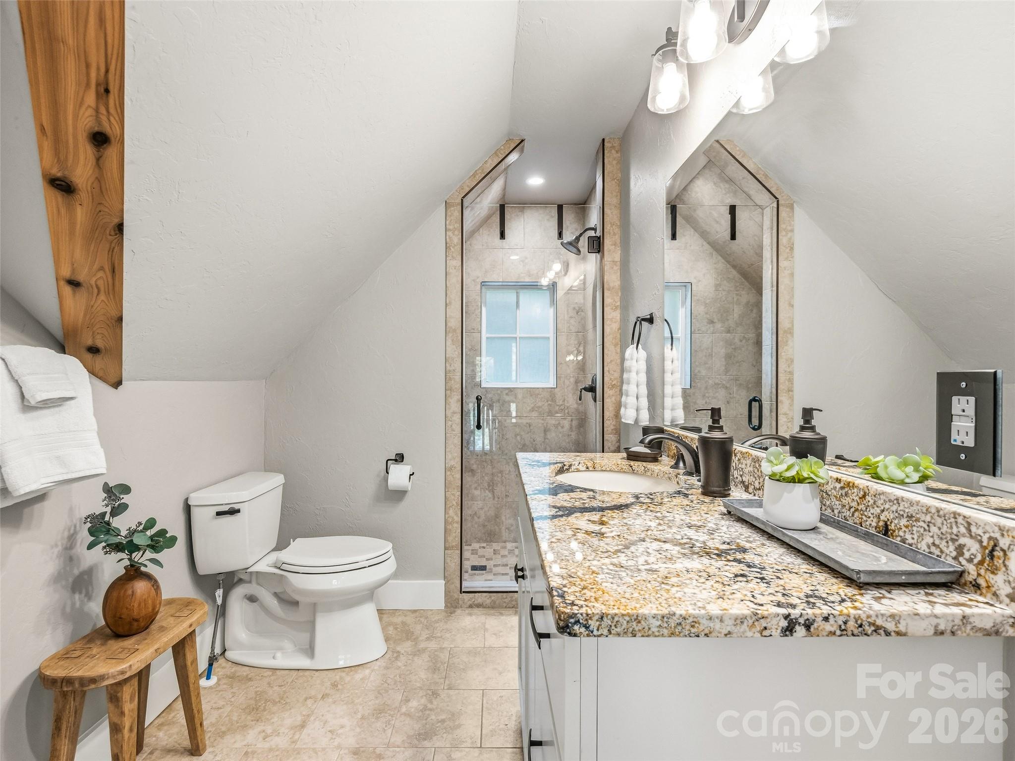 60 Shoreline Drive — Tuckasegee