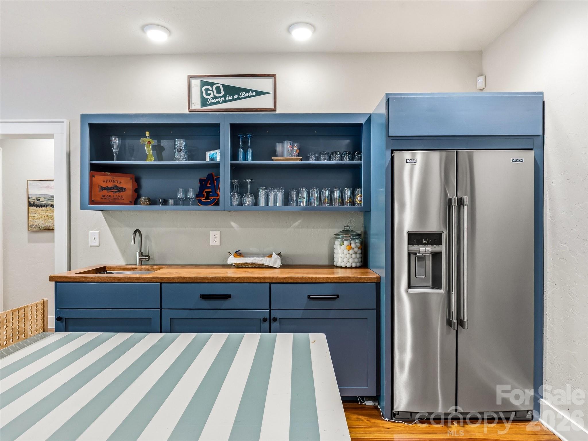 60 Shoreline Drive — Tuckasegee