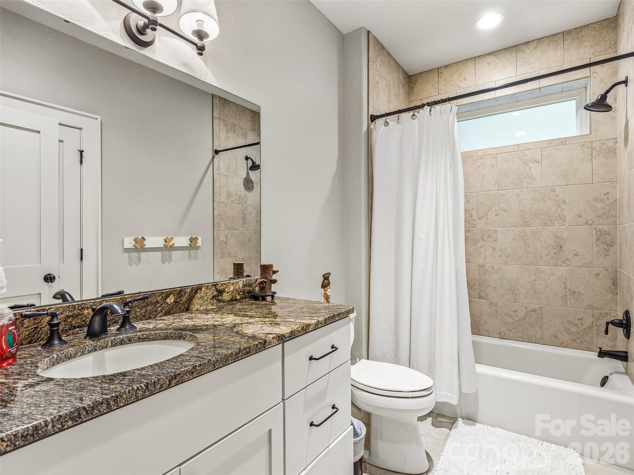 60 Shoreline Drive — Tuckasegee