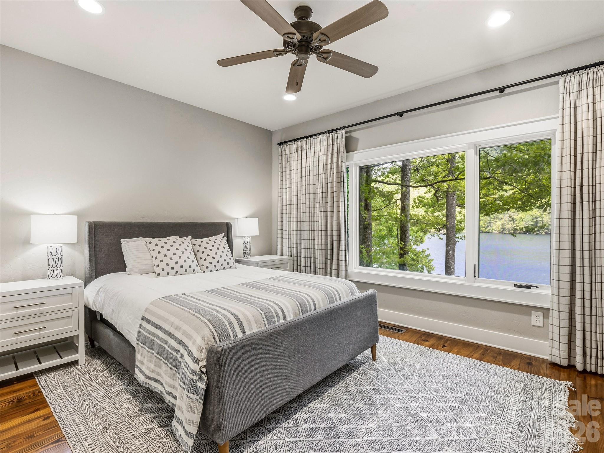 60 Shoreline Drive — Tuckasegee
