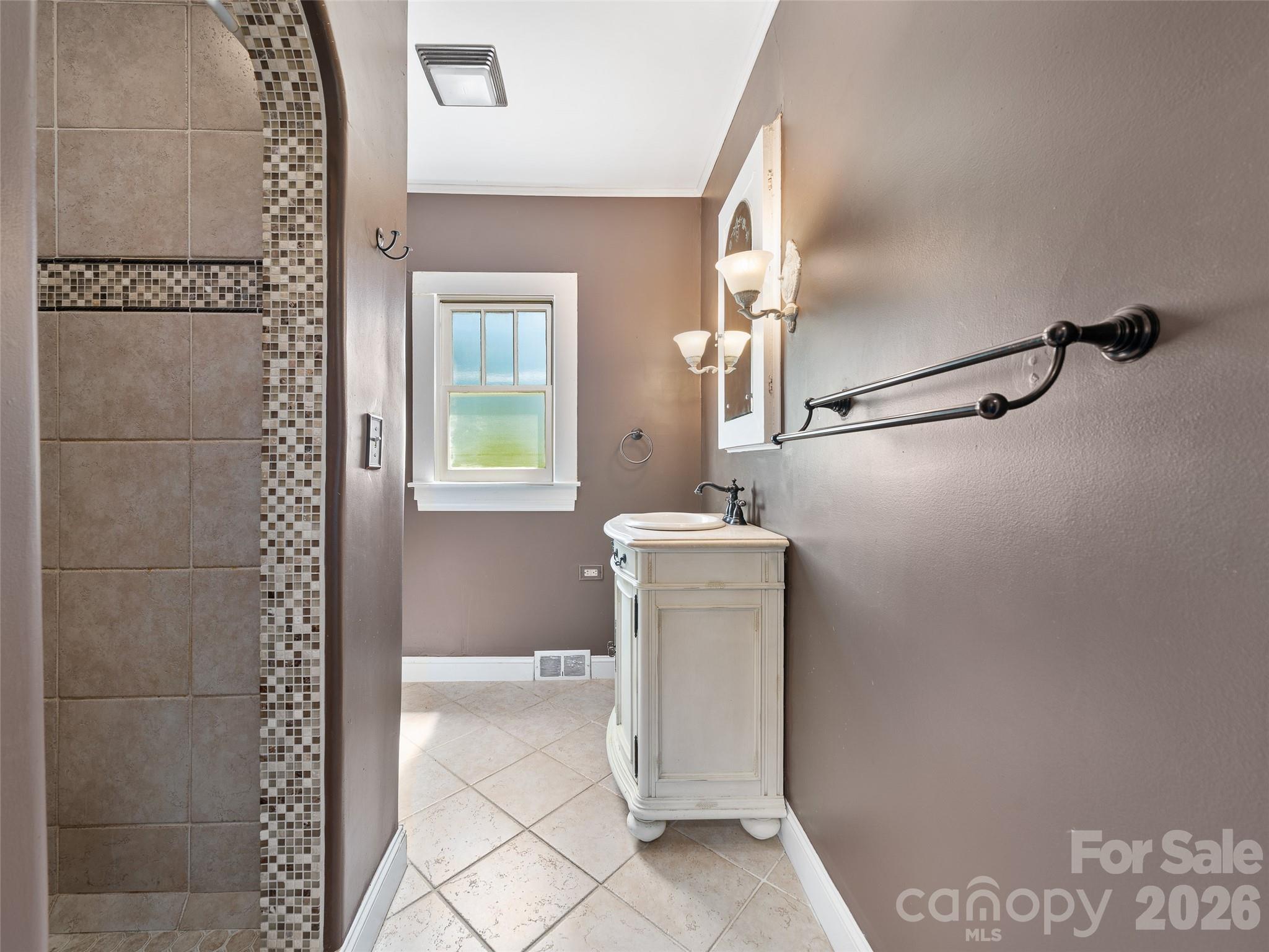118 Robertson Street — Burnsville