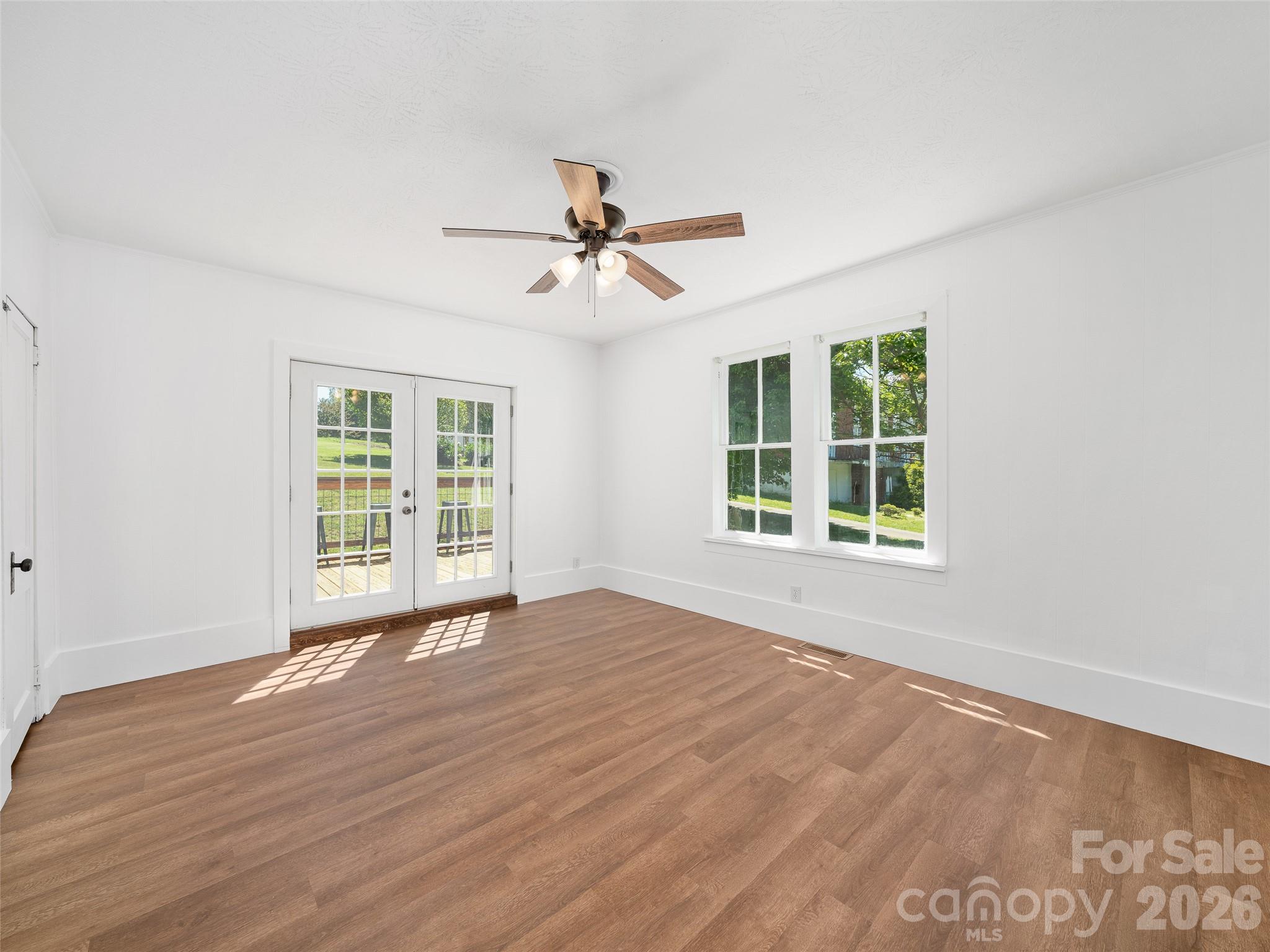 118 Robertson Street — Burnsville