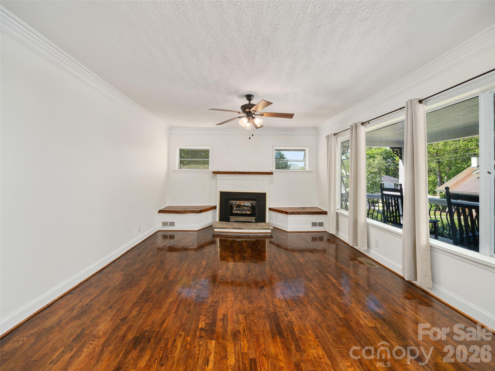 118 Robertson Street — Burnsville
