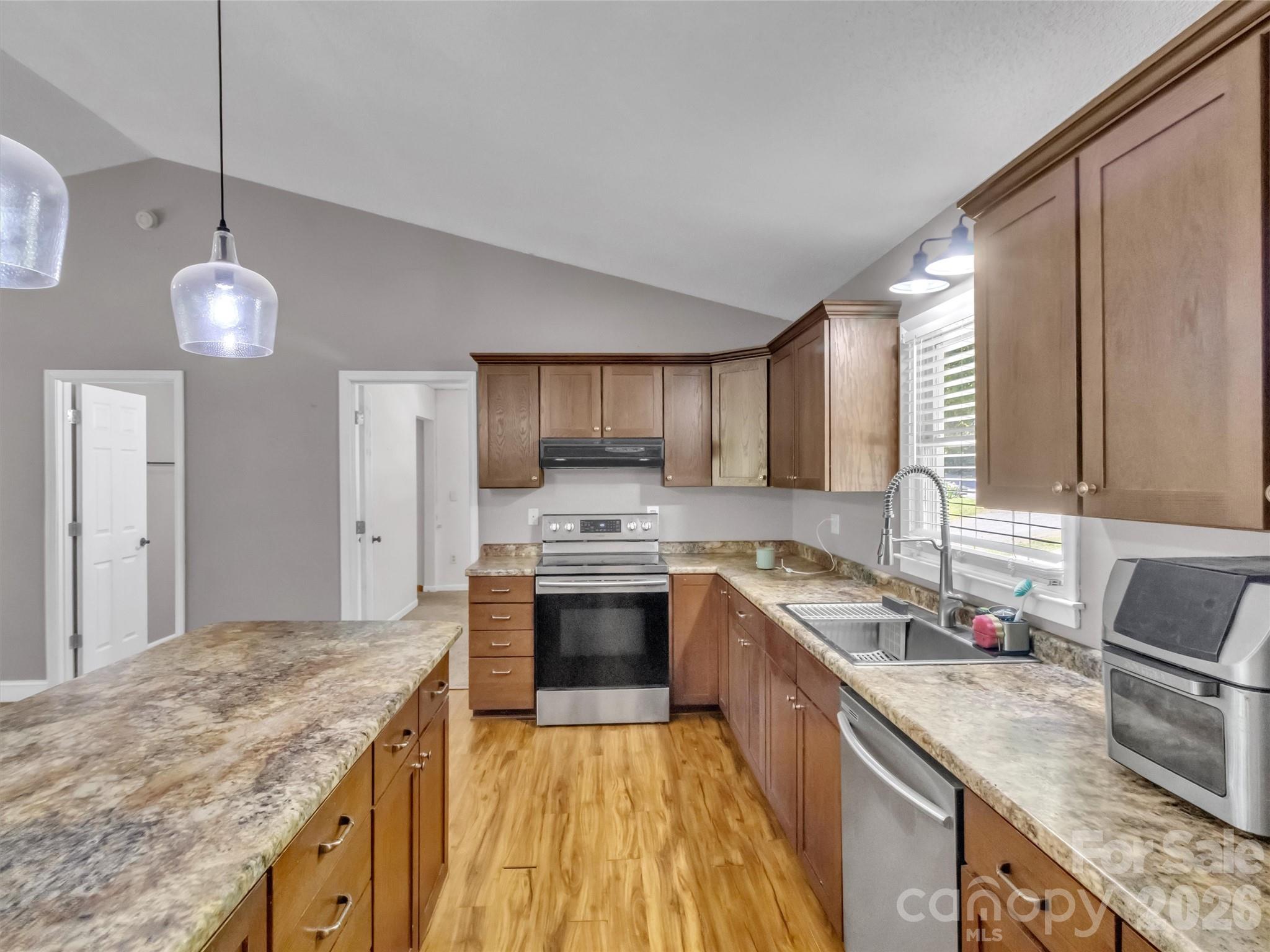 252 Oak Park Drive — Clyde