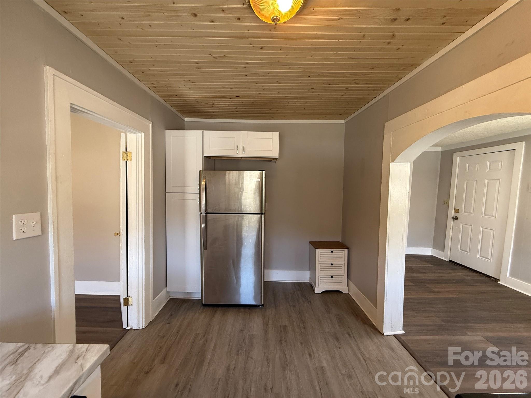 40 Little Knob Road — Asheville