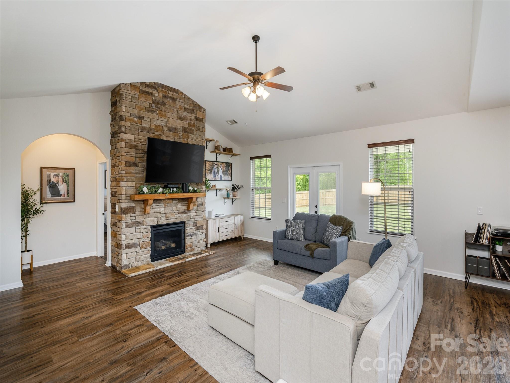 132 Beck Creek Circle — Flat Rock