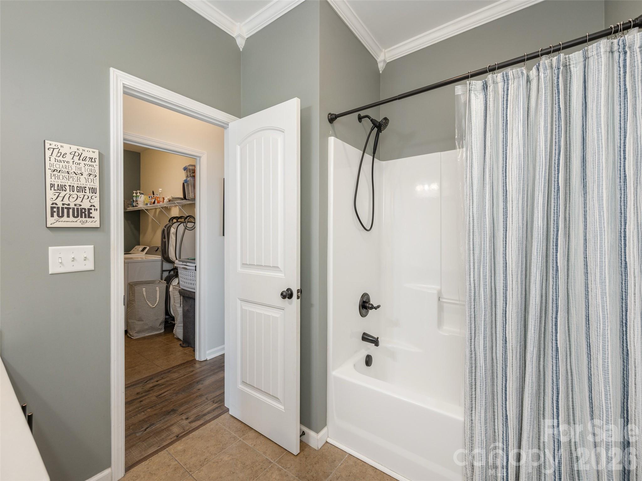132 Beck Creek Circle — Flat Rock