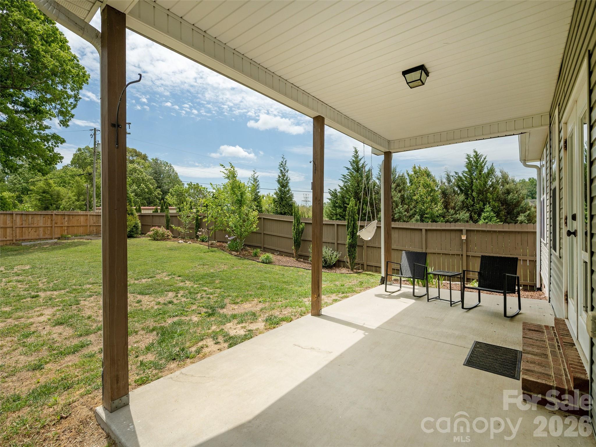 132 Beck Creek Circle — Flat Rock