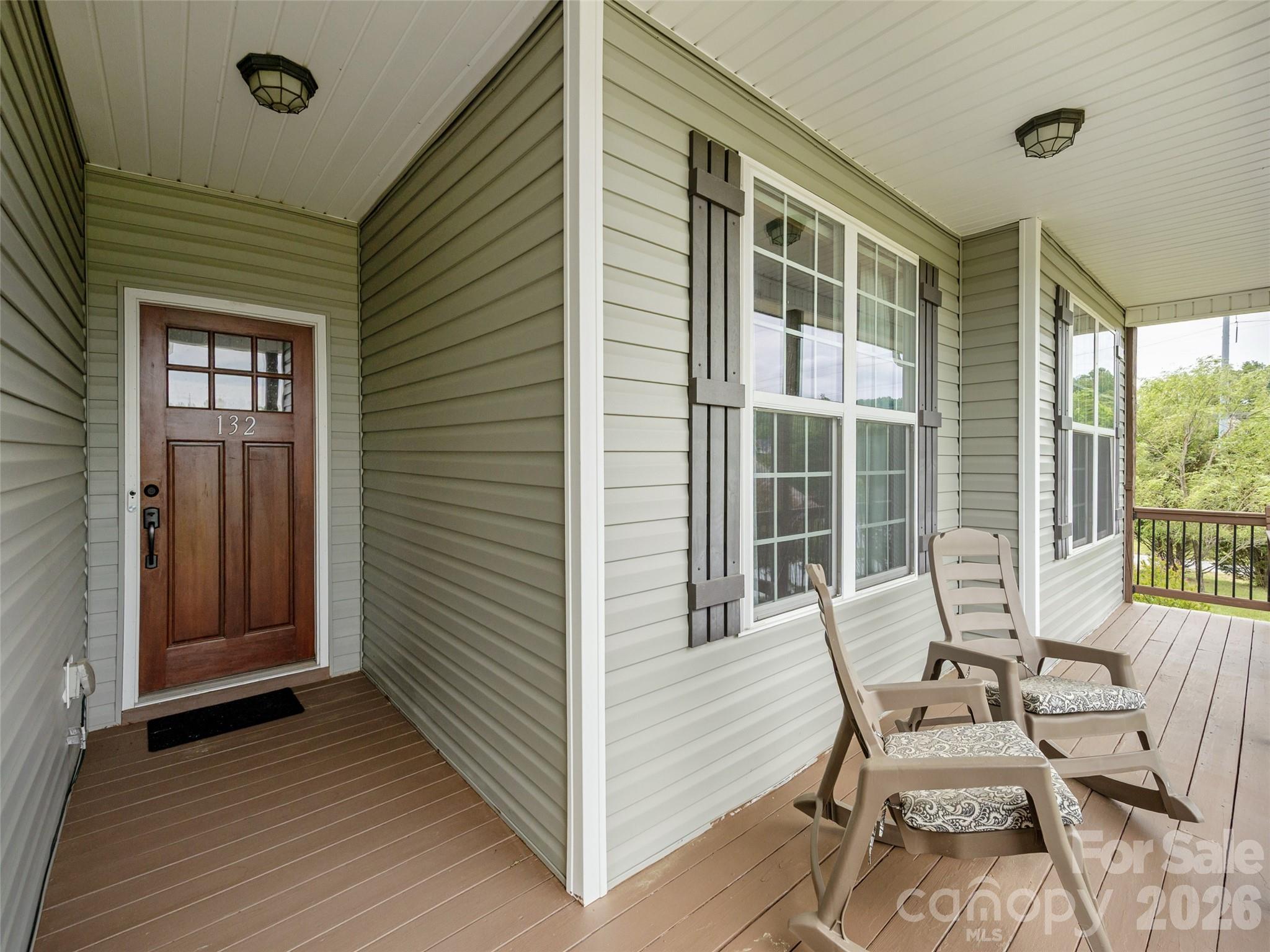132 Beck Creek Circle — Flat Rock