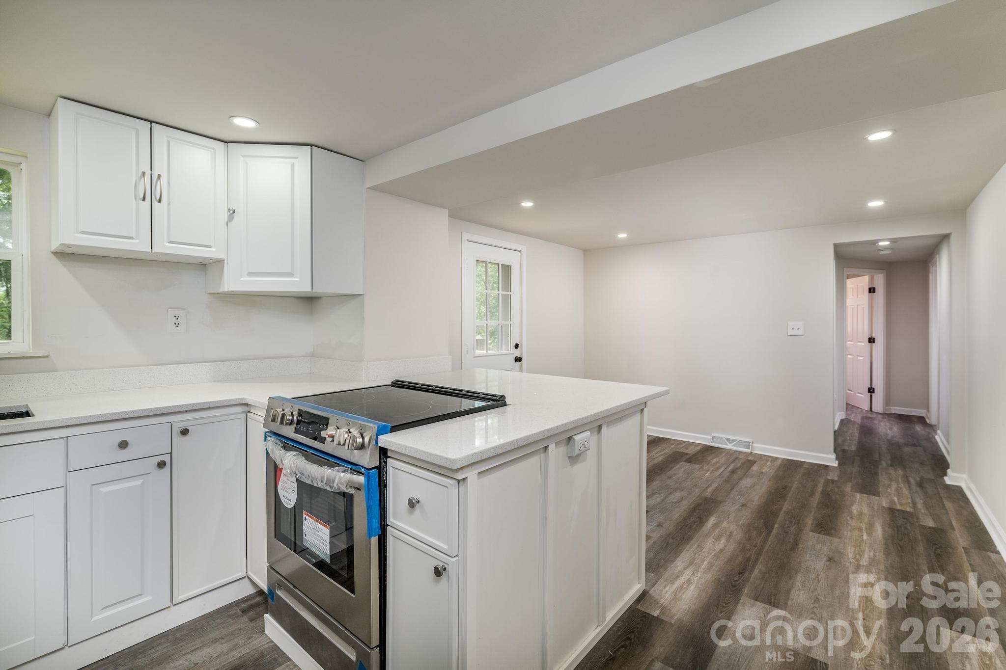 607 Carlos Street — Shelby