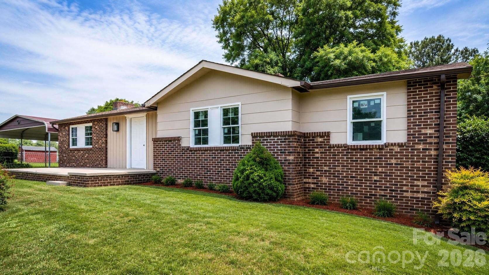 607 Carlos Street — Shelby