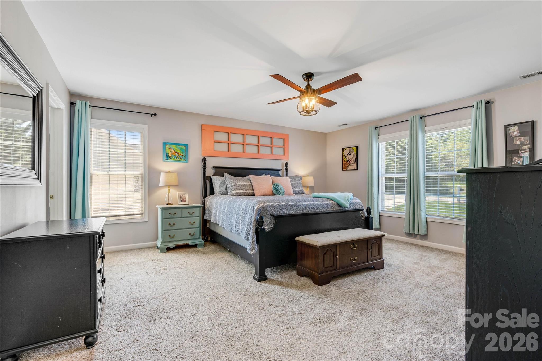 3353 48th Avenue Lane NE — Hickory