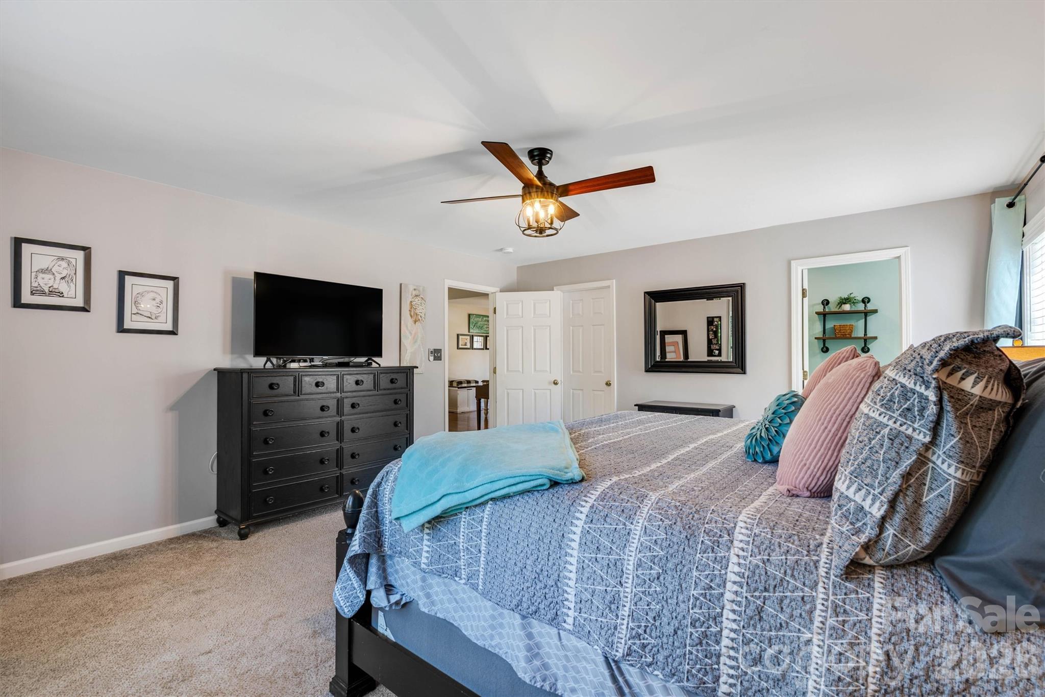 3353 48th Avenue Lane NE — Hickory