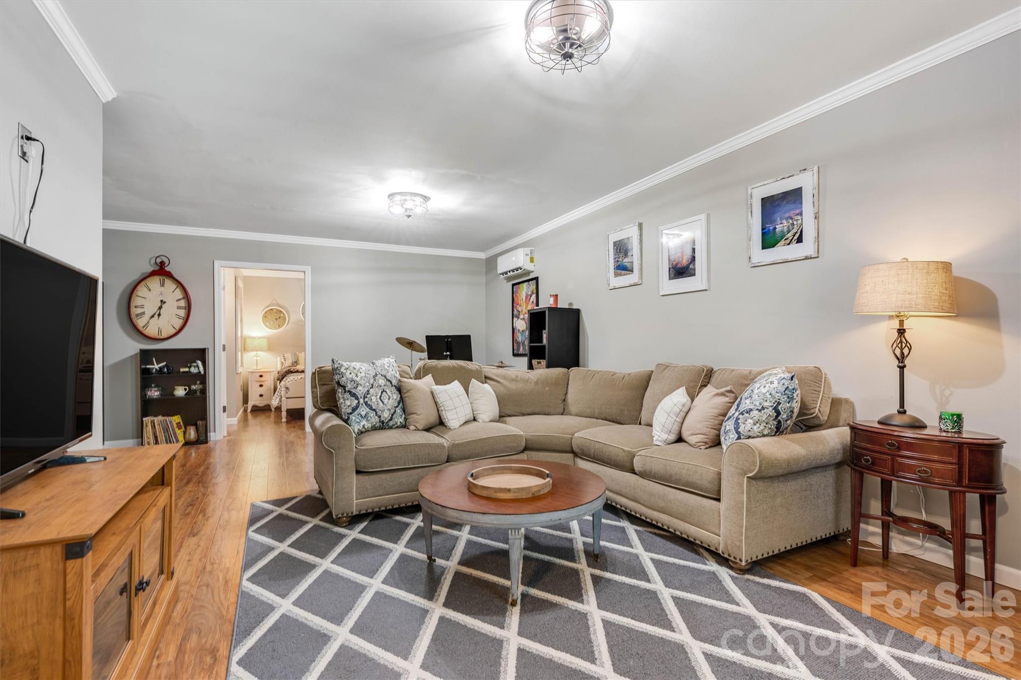 3353 48th Avenue Lane NE — Hickory