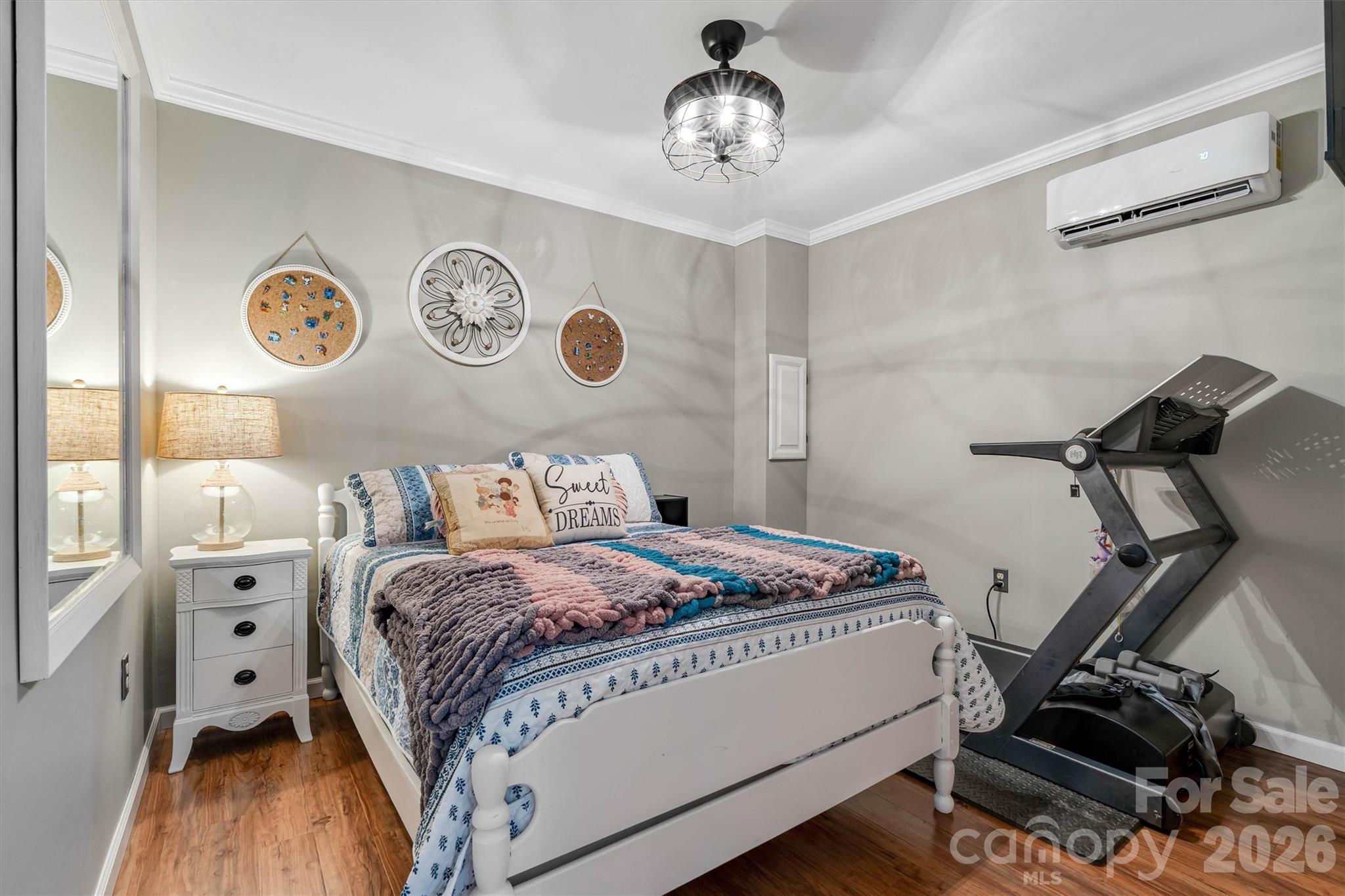 3353 48th Avenue Lane NE — Hickory