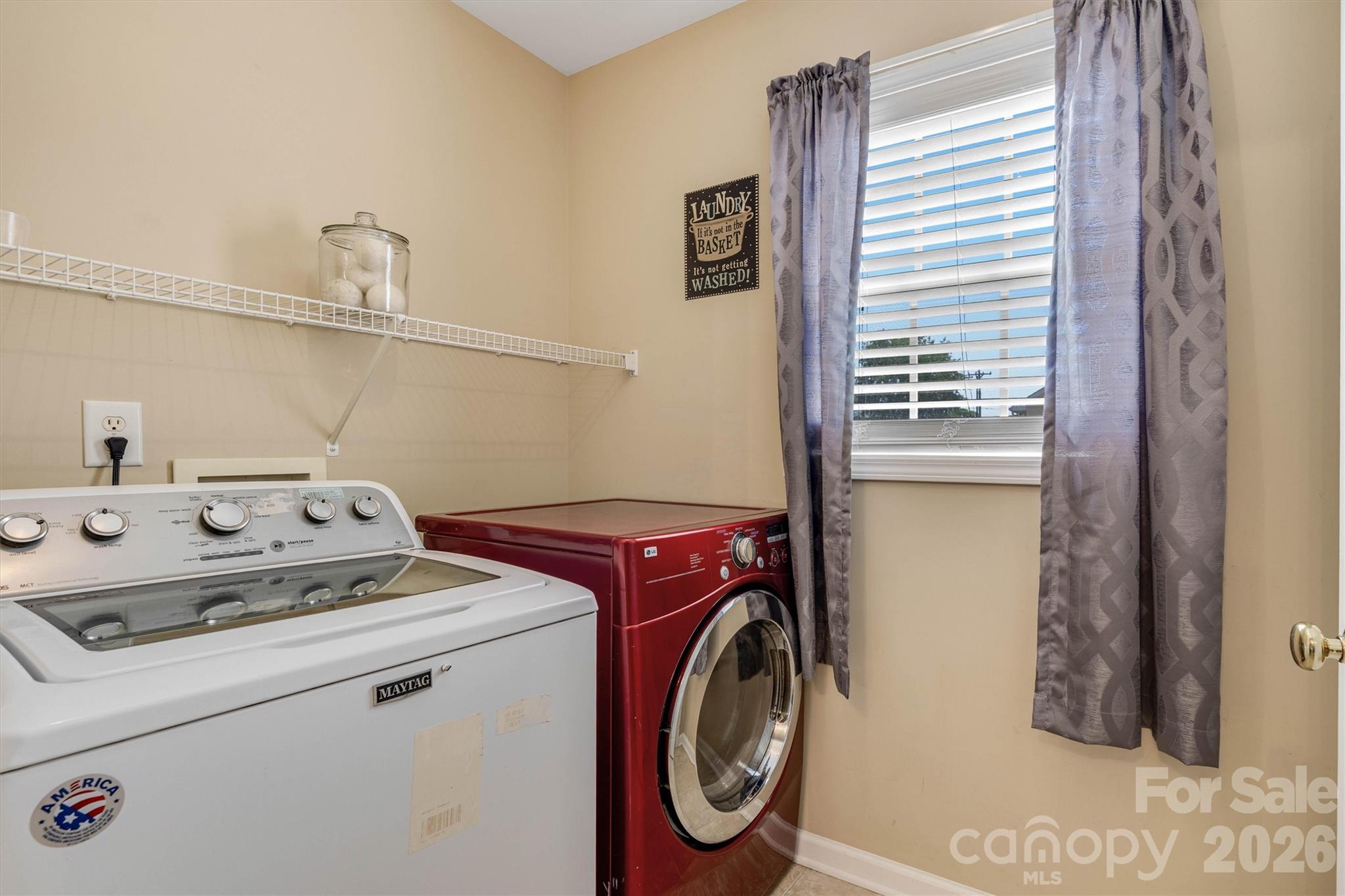 3353 48th Avenue Lane NE — Hickory