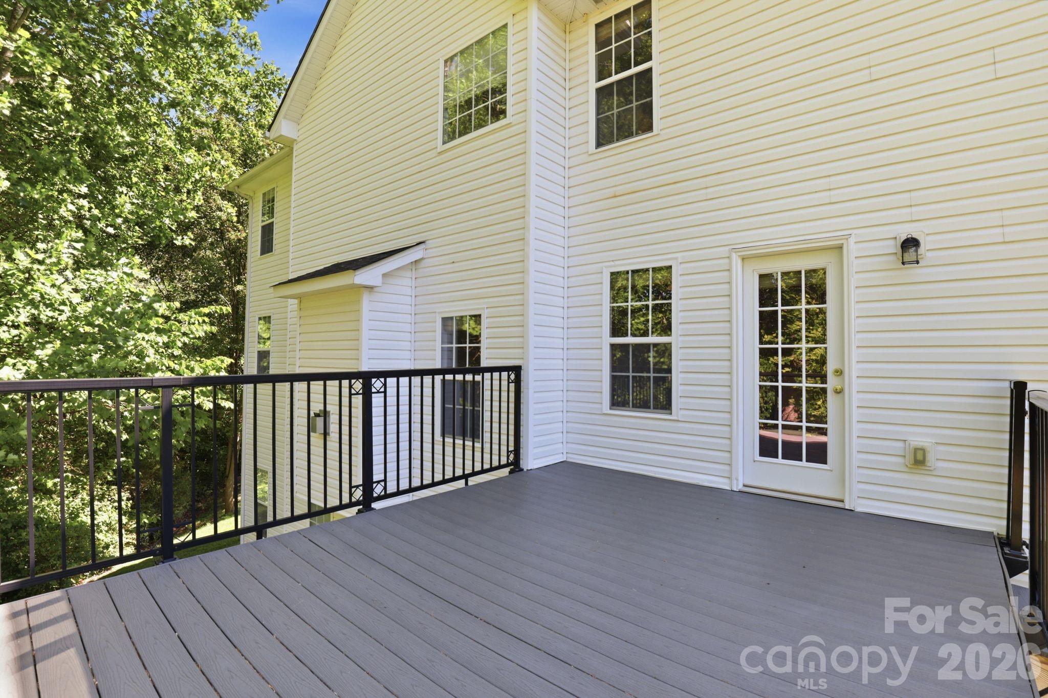 120 Scanlon Road — Mooresville