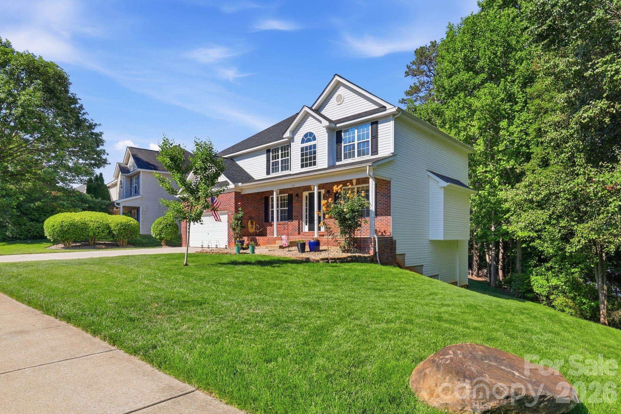 120 Scanlon Road — Mooresville