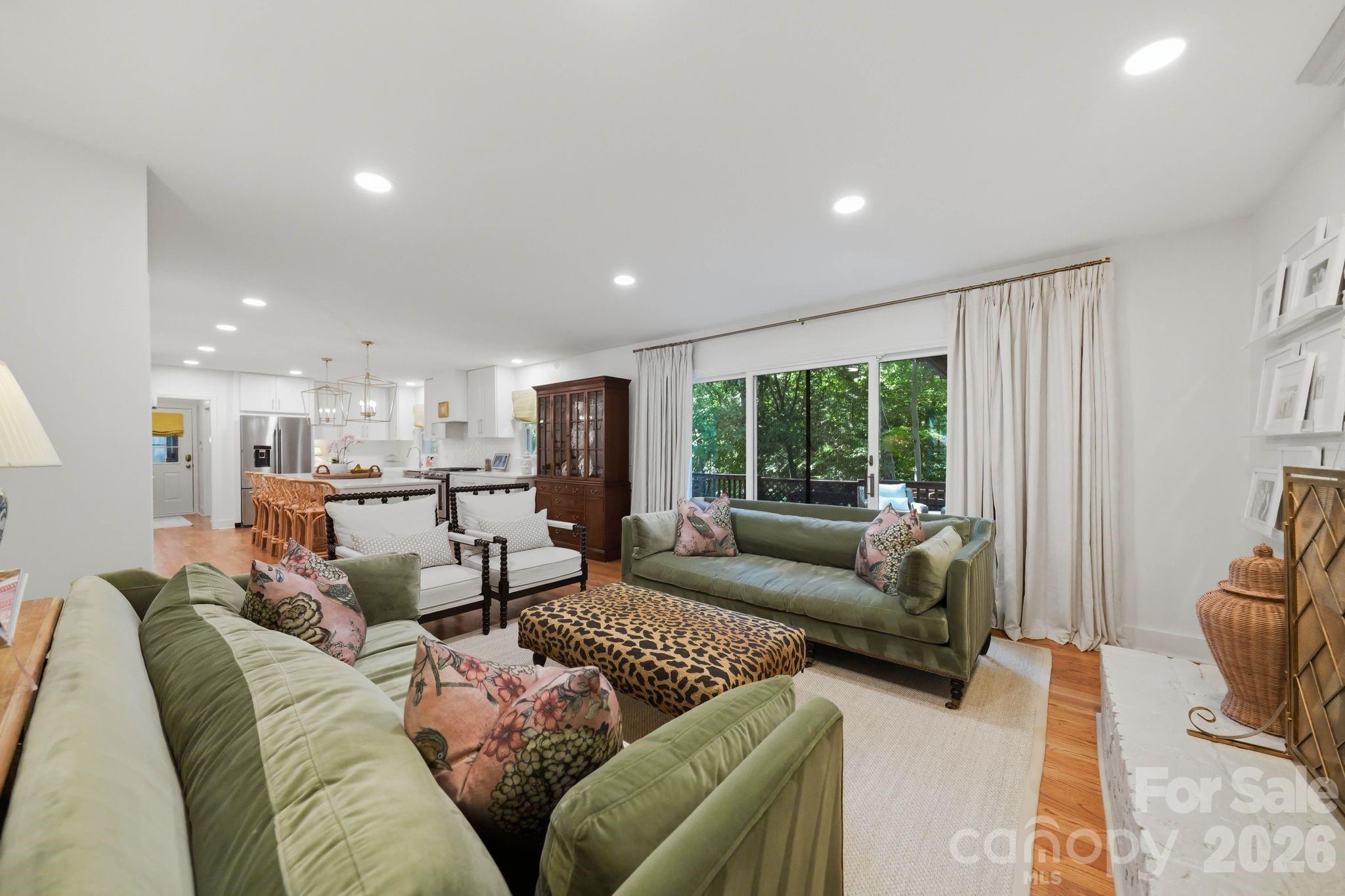 1015 Thistle Court — Charlotte