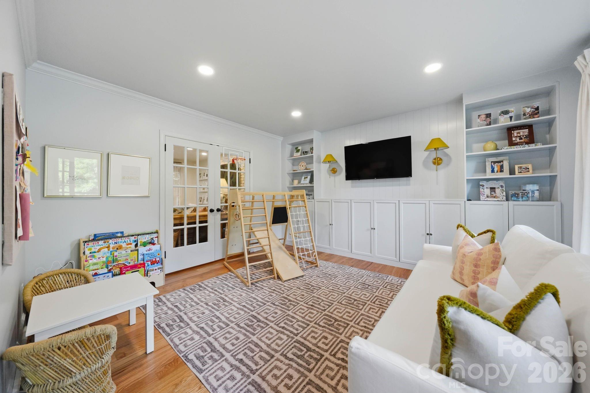 1015 Thistle Court — Charlotte