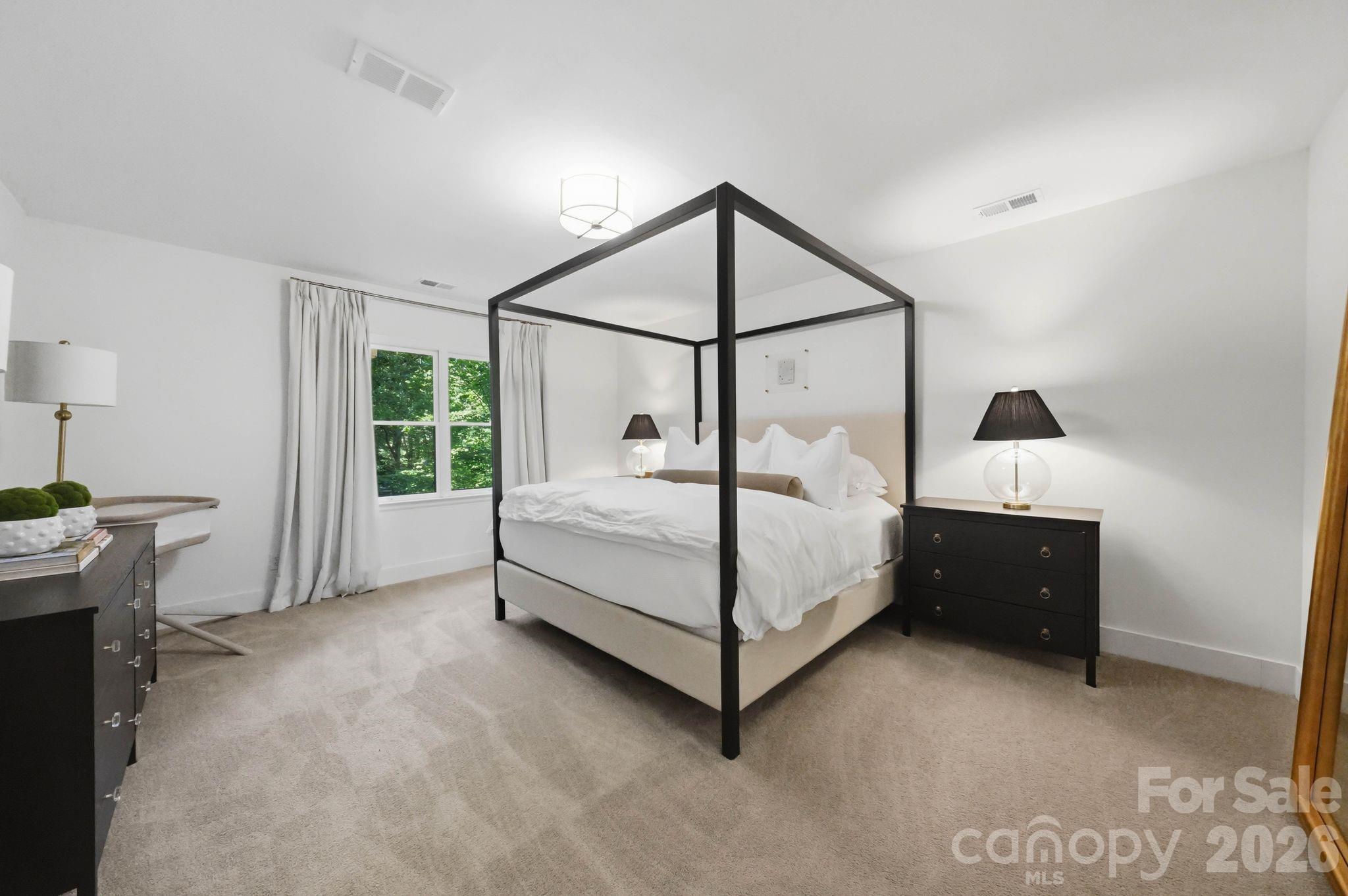1015 Thistle Court — Charlotte