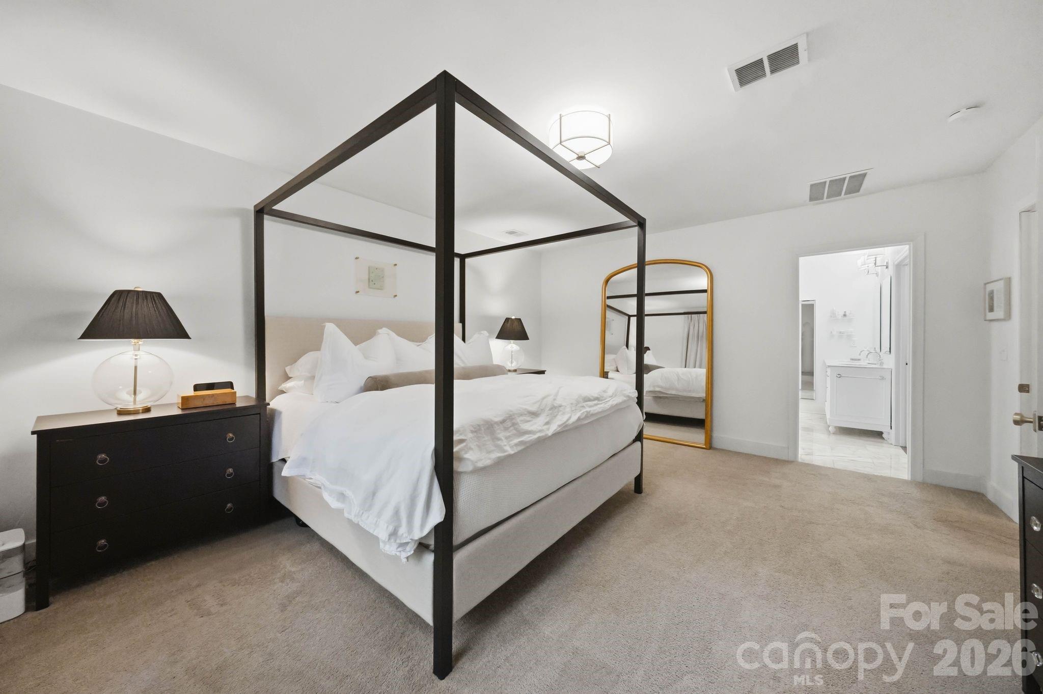 1015 Thistle Court — Charlotte