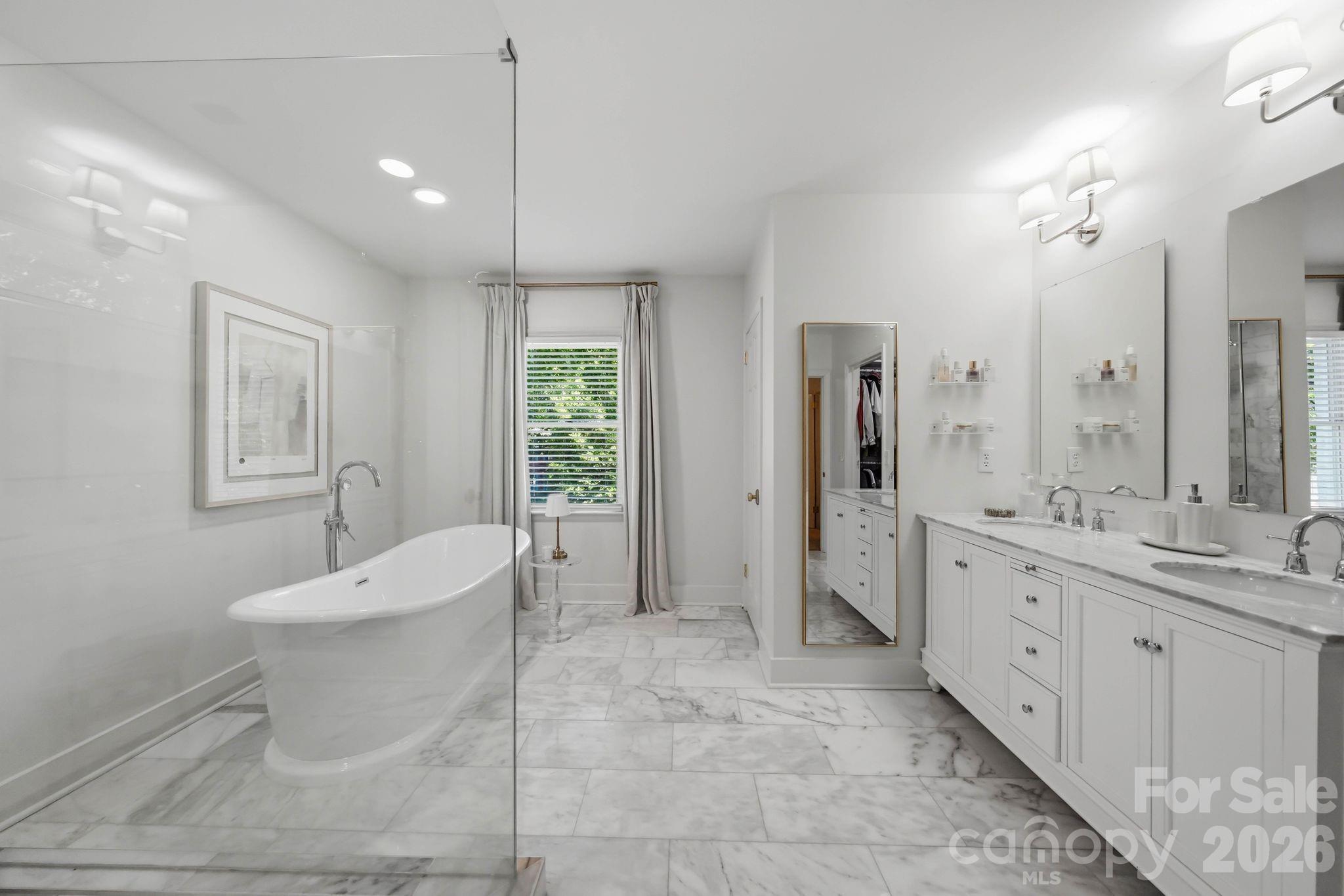 1015 Thistle Court — Charlotte