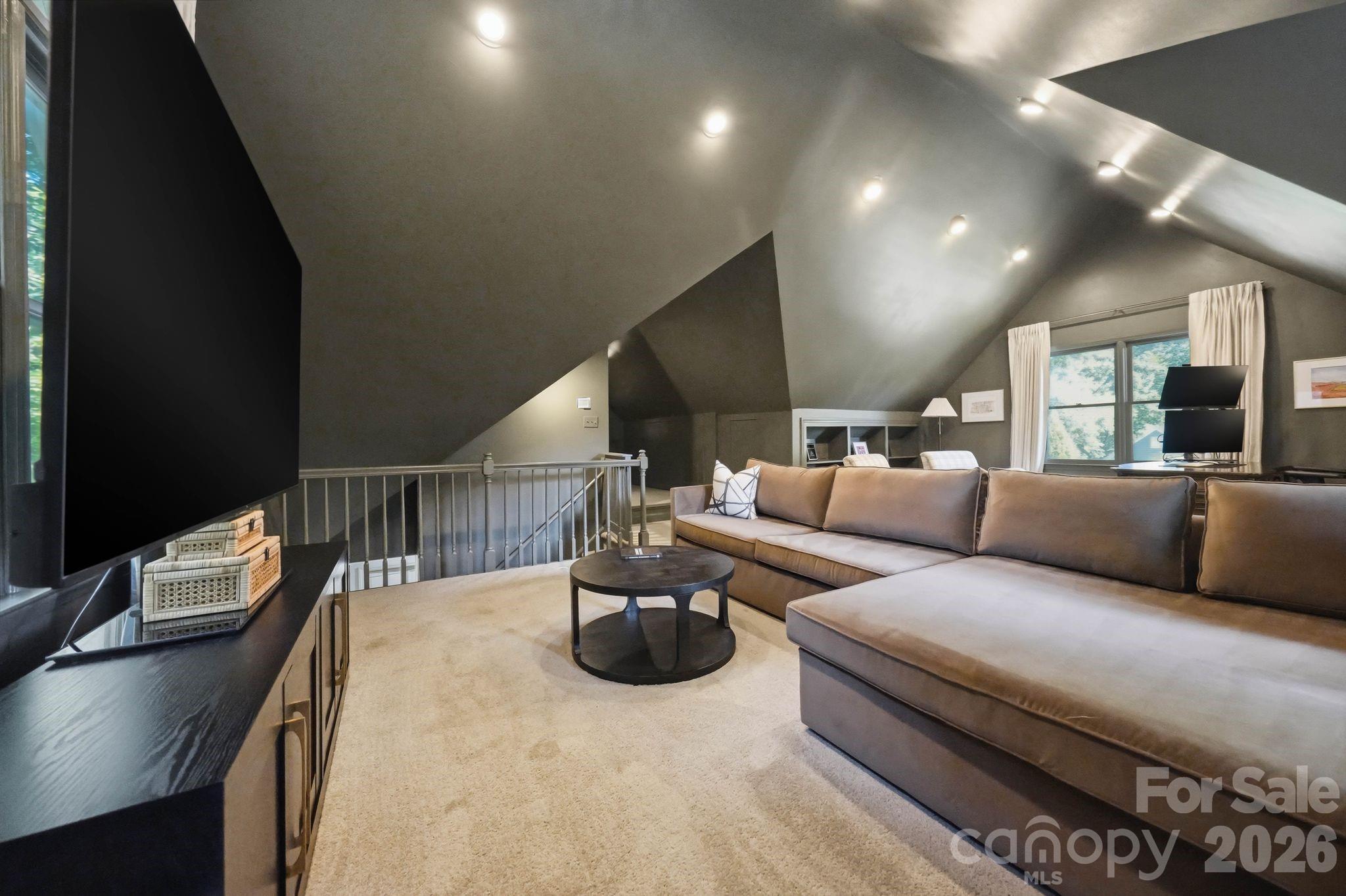 1015 Thistle Court — Charlotte