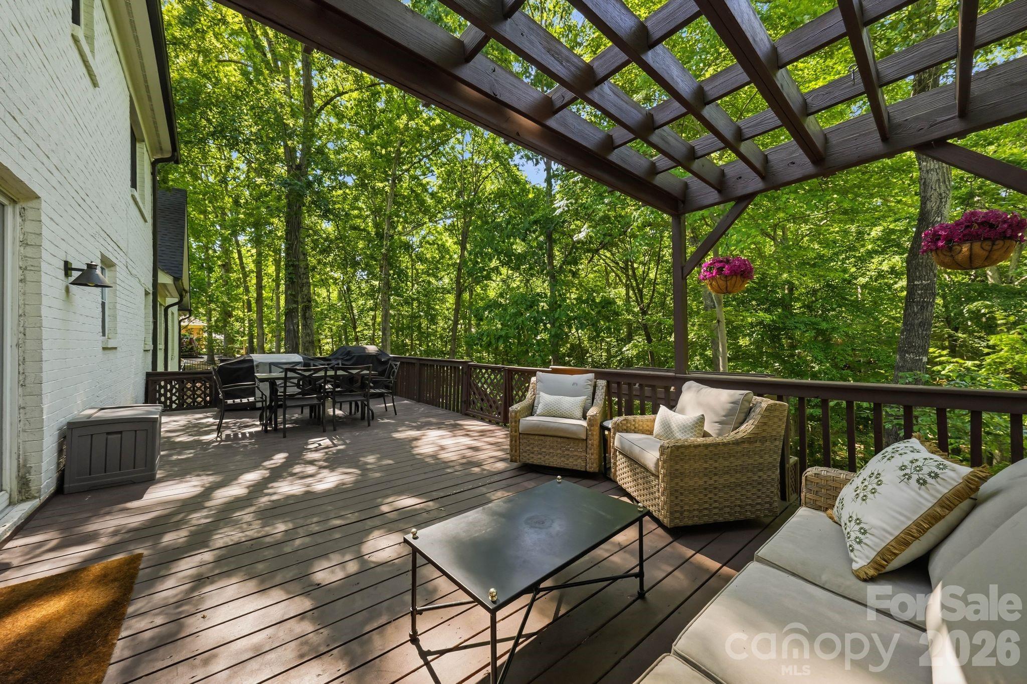 1015 Thistle Court — Charlotte