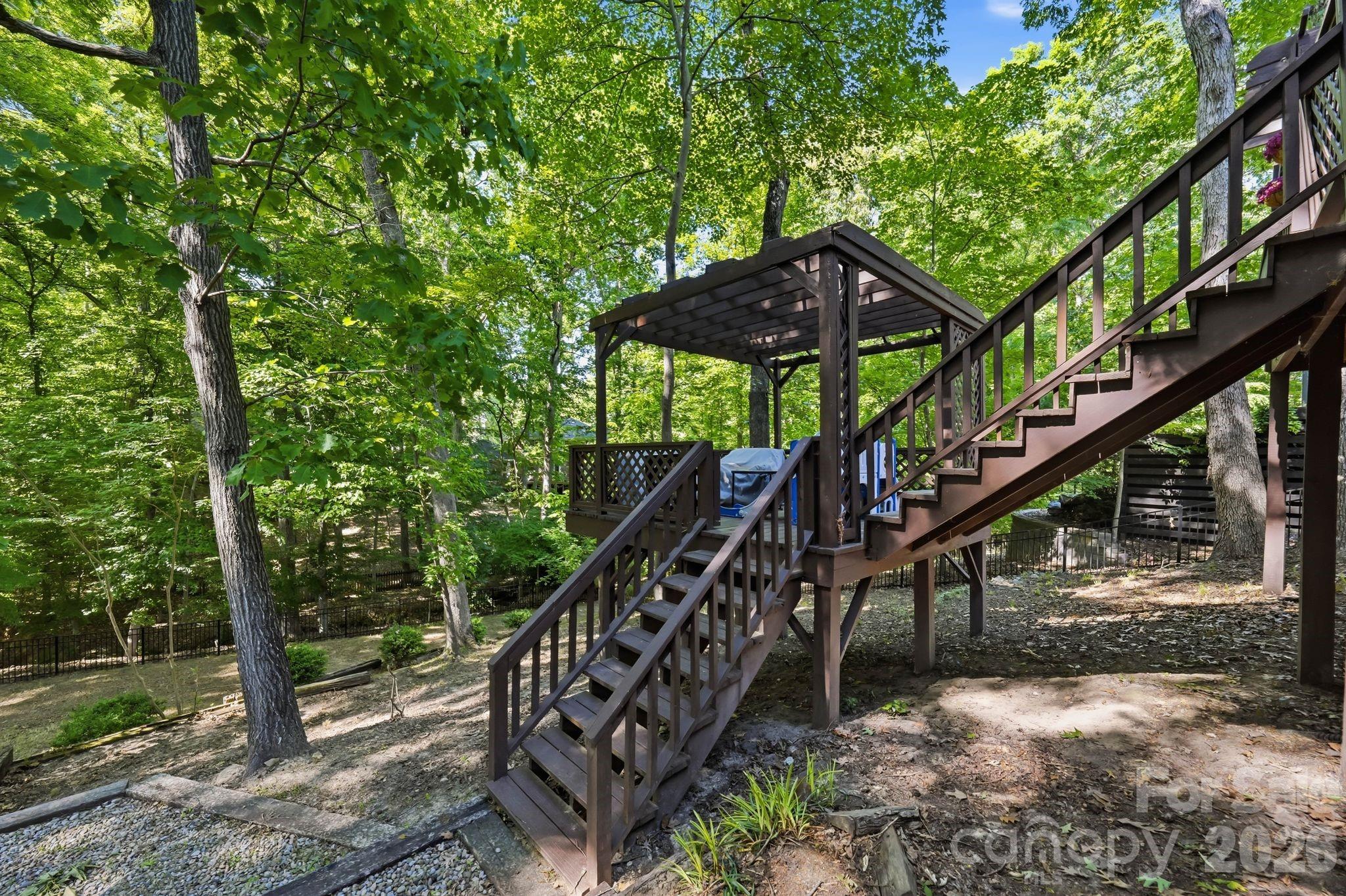 1015 Thistle Court — Charlotte
