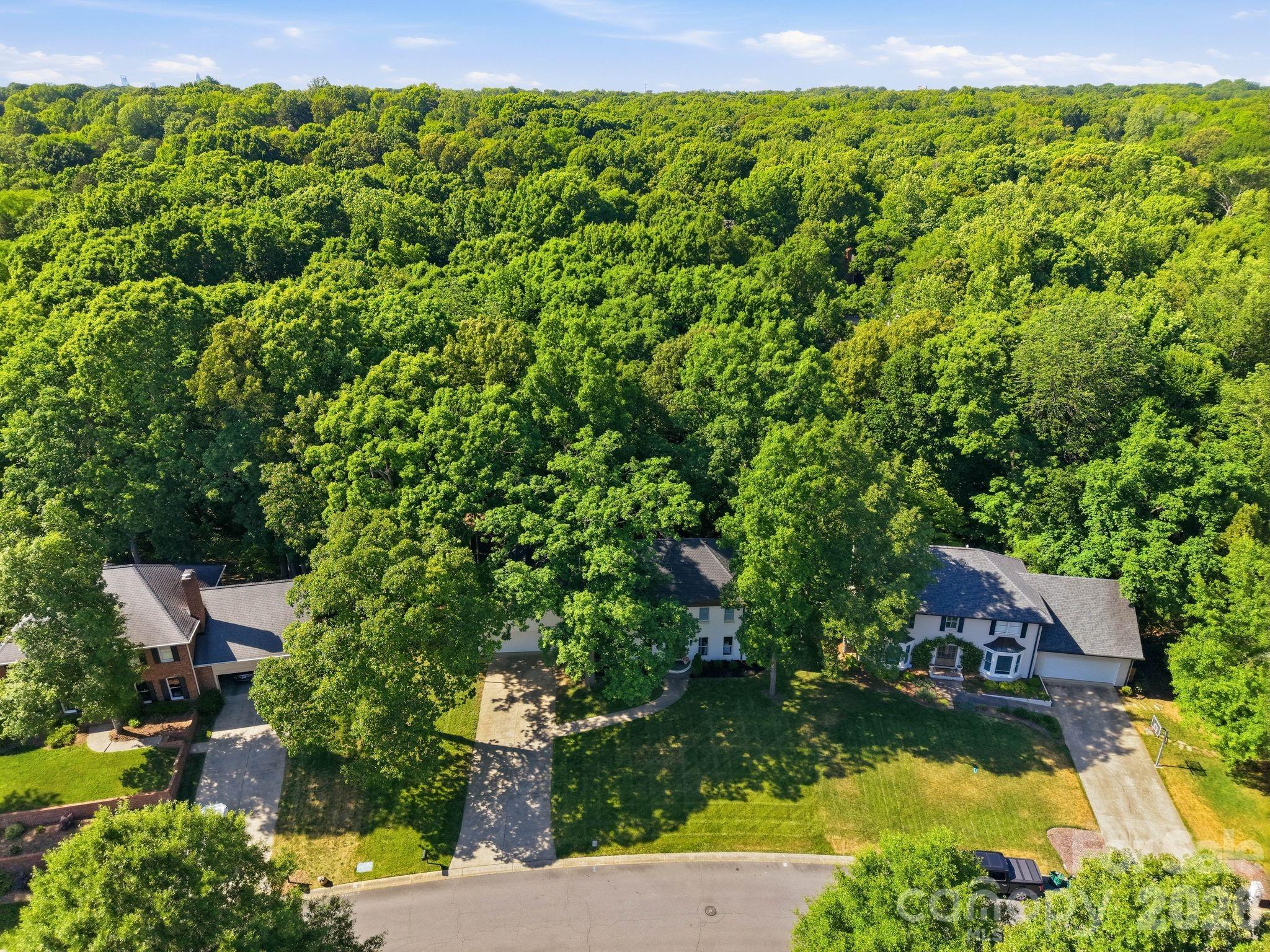 1015 Thistle Court — Charlotte