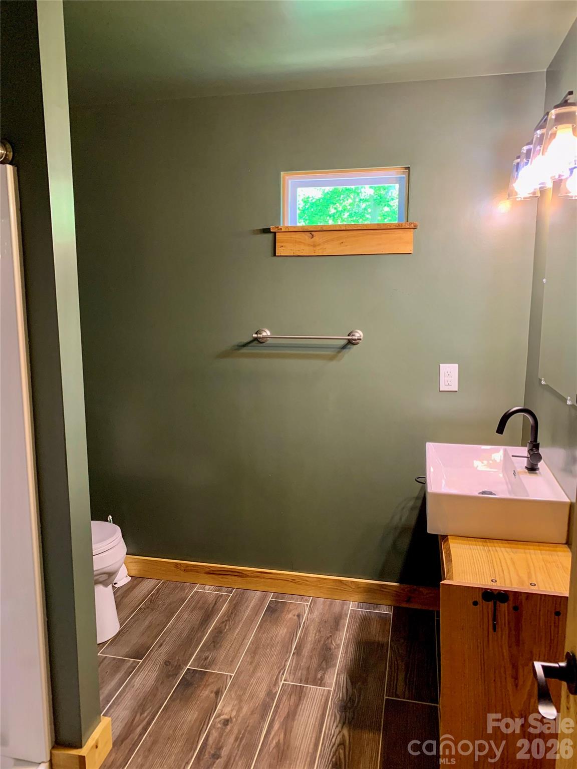 143 Eagles Avenue — Lake Lure