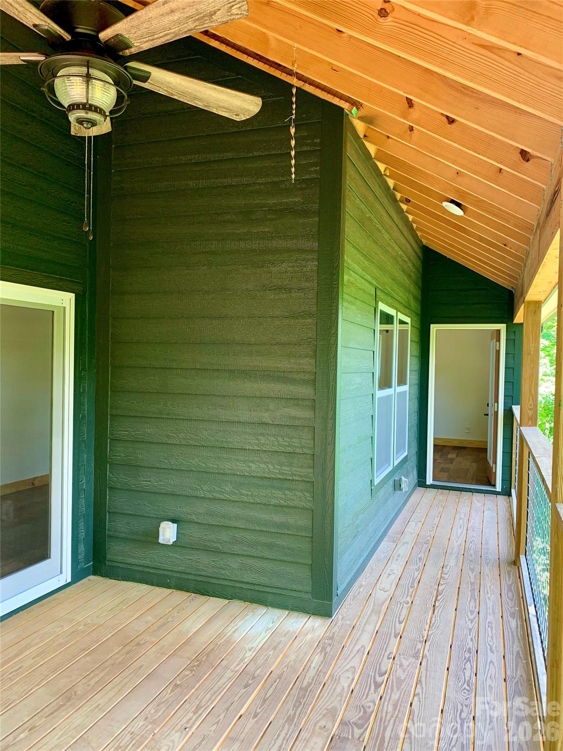143 Eagles Avenue — Lake Lure