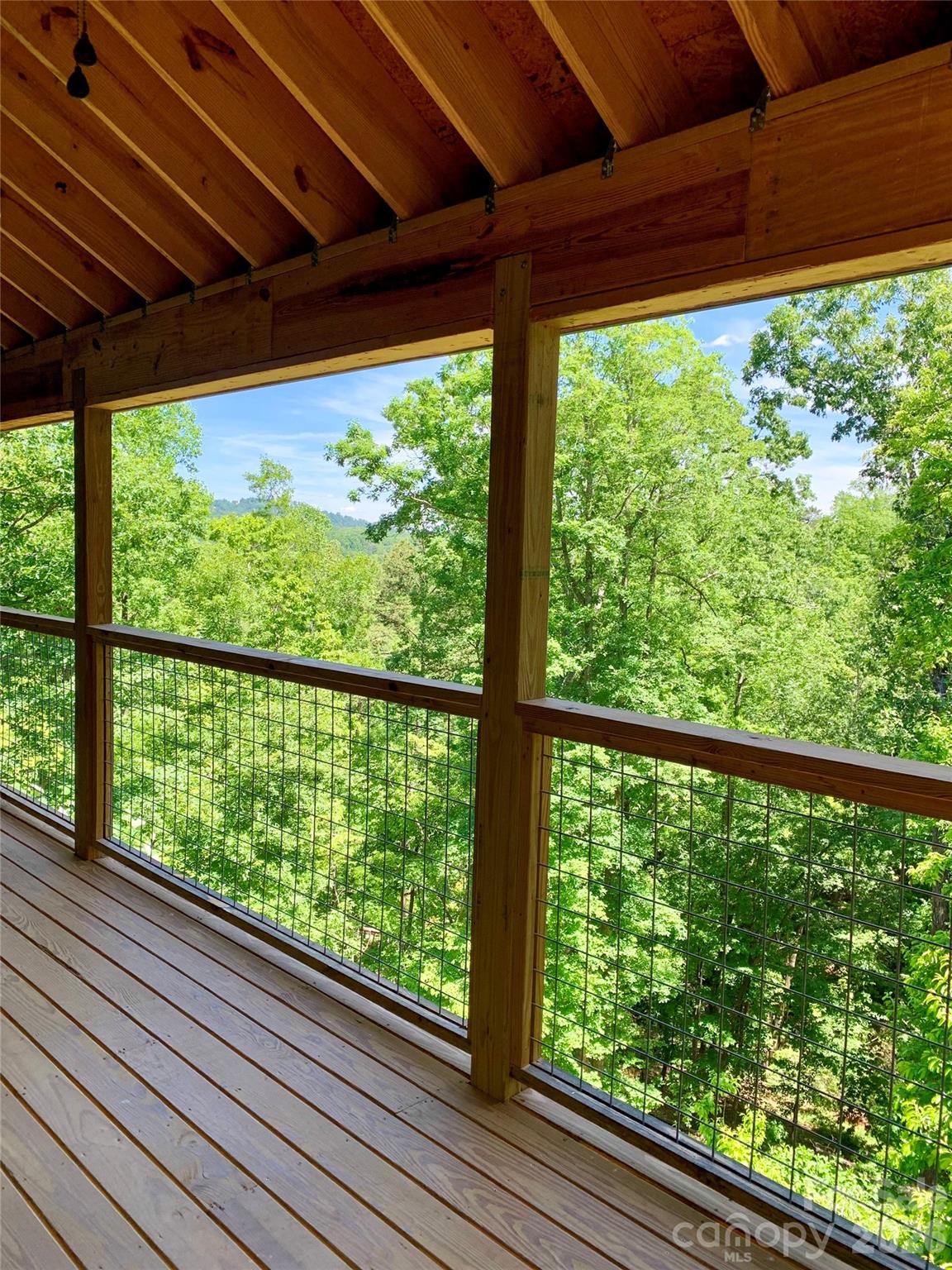 143 Eagles Avenue — Lake Lure