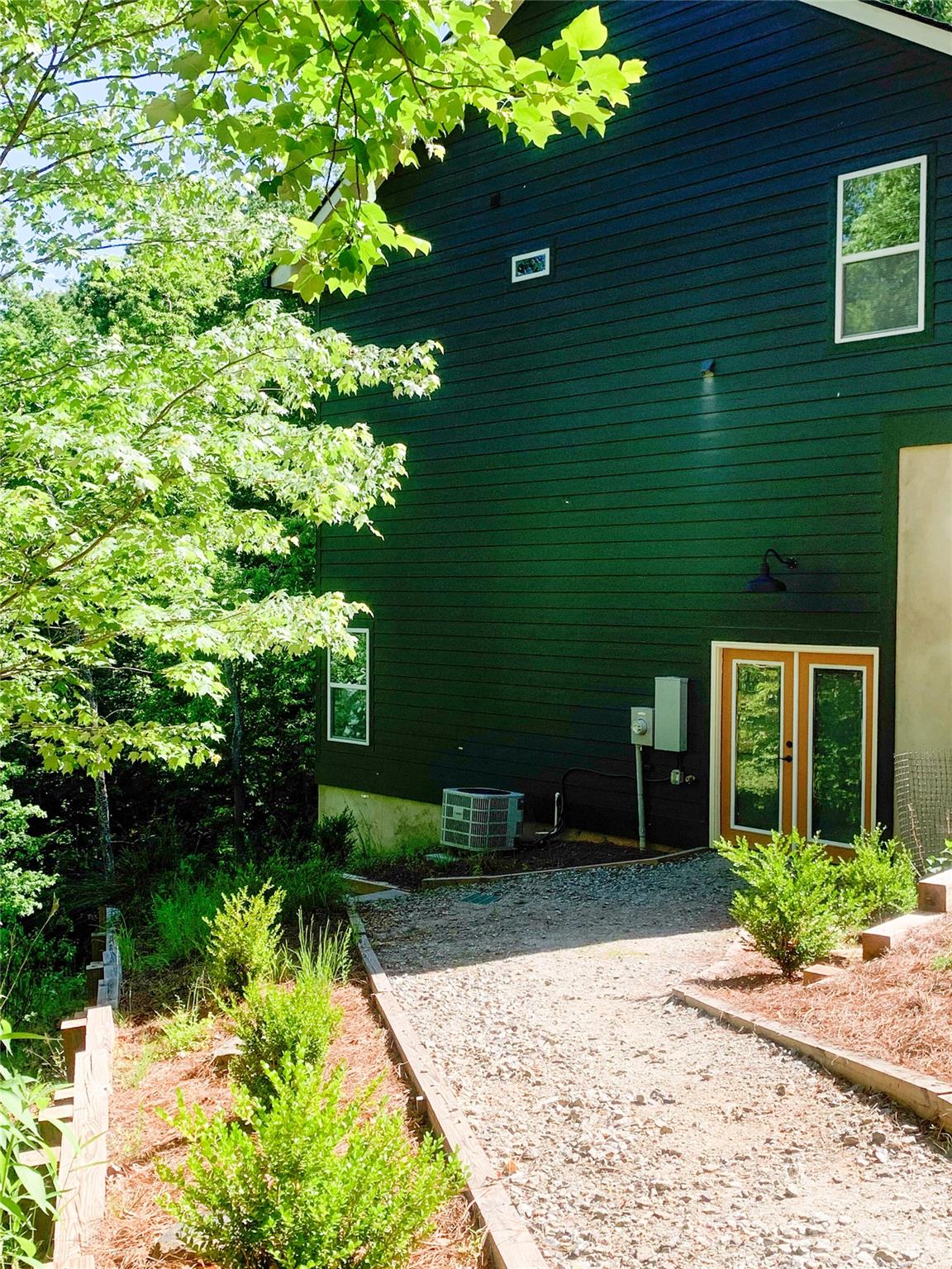 143 Eagles Avenue — Lake Lure