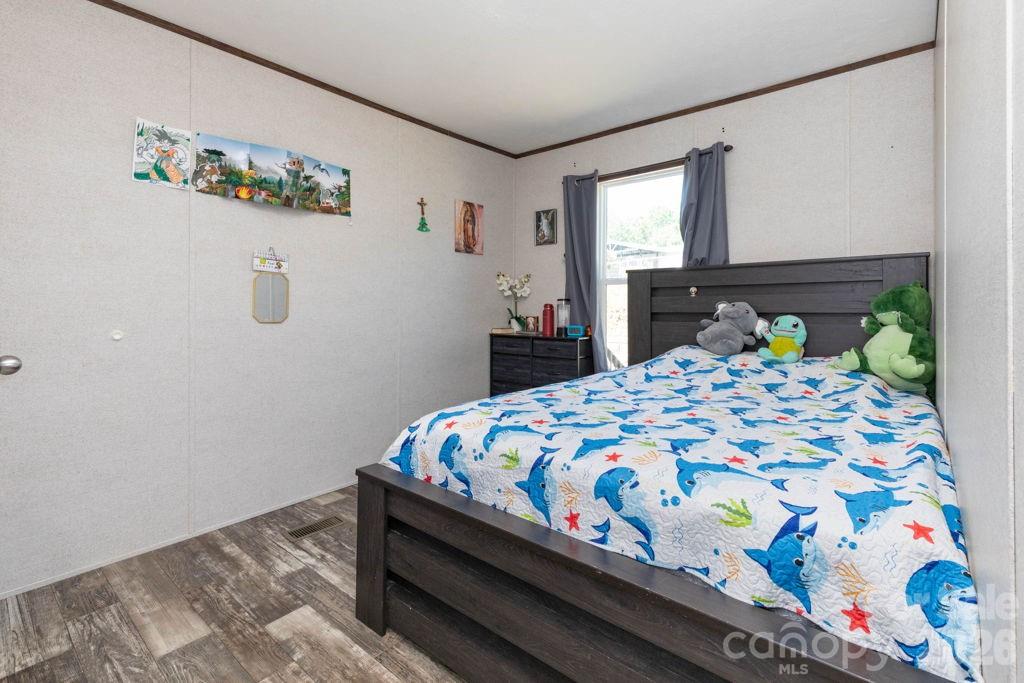 84 Hazelwood Road — Asheville