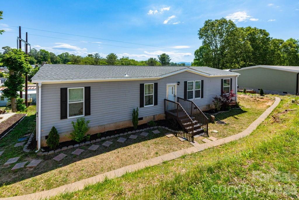 84 Hazelwood Road — Asheville